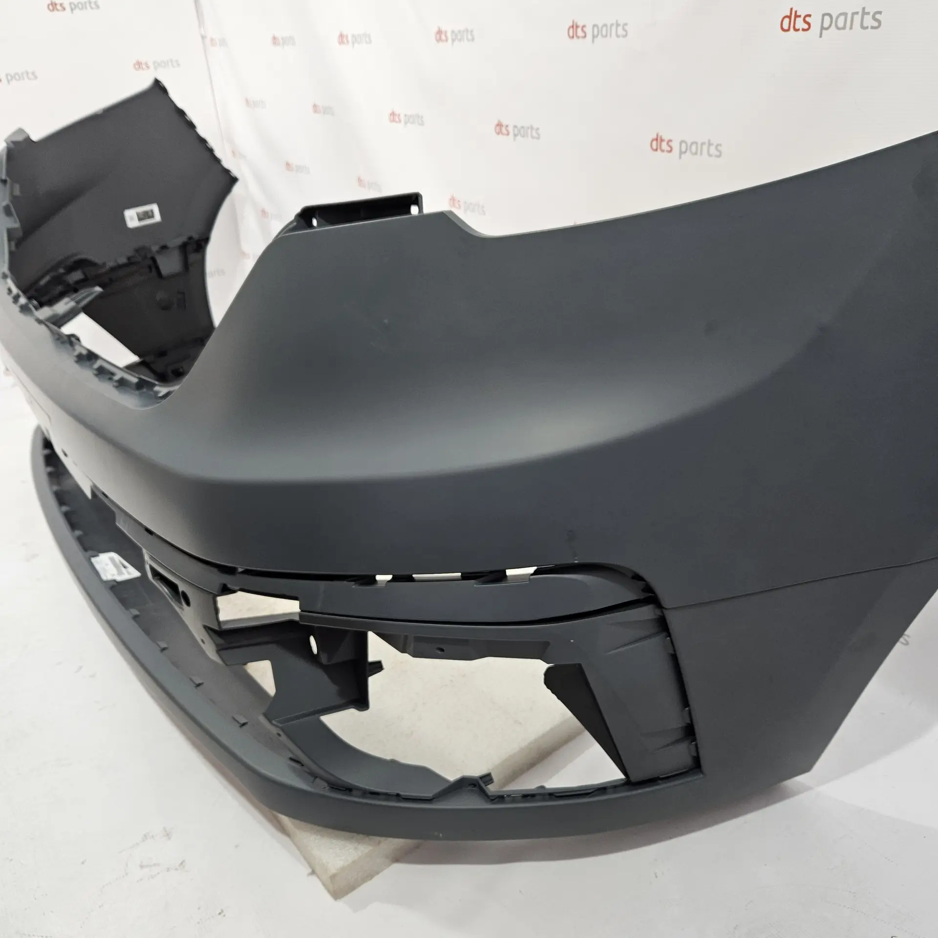 OEM Renault 620225857R – Front bumper