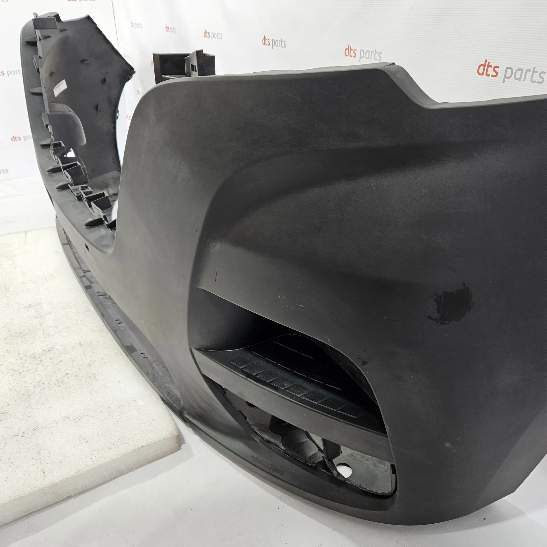 OEM Renault 62010W529R – Front bumper