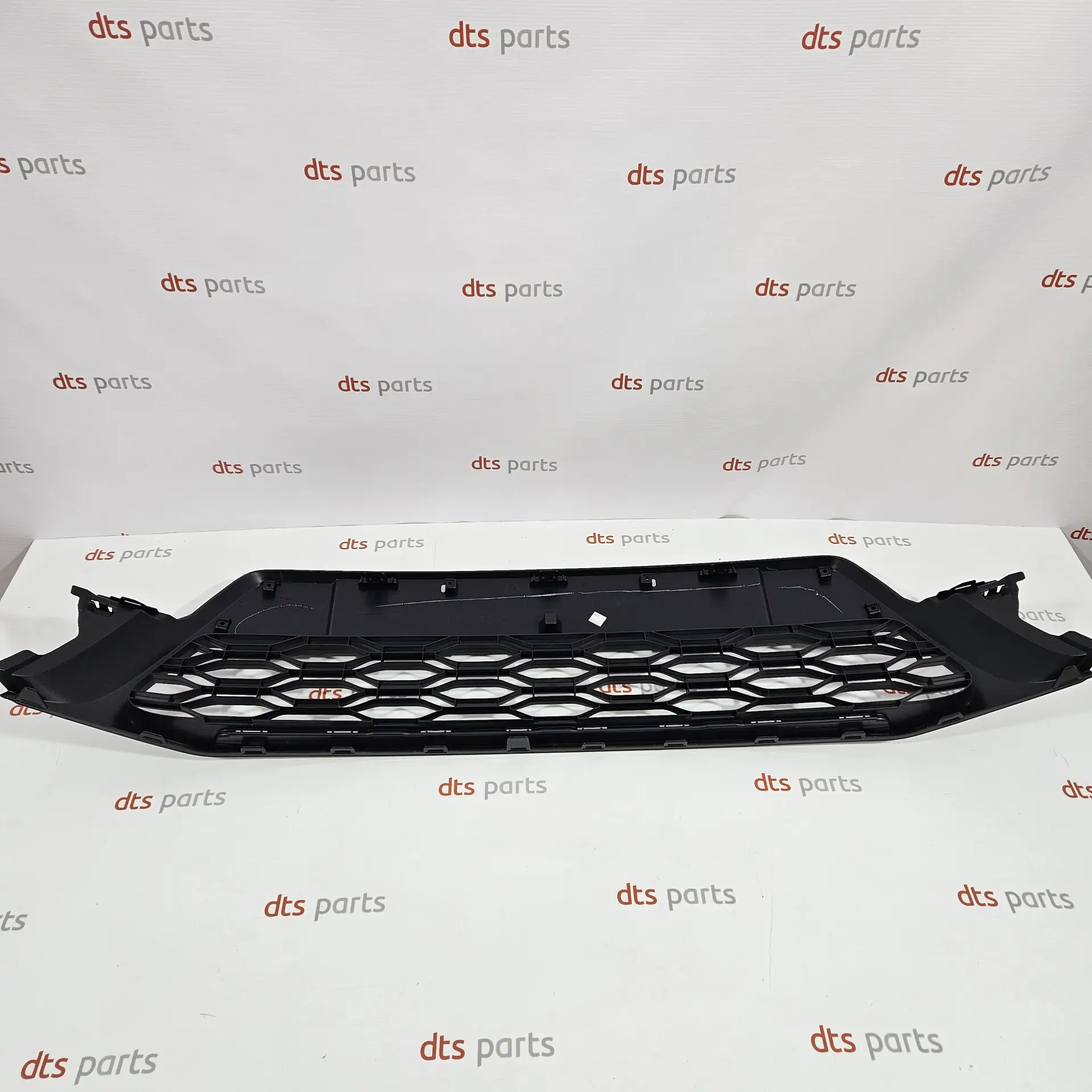 OEM Dacia 622541081R – Front bumper radiator grille