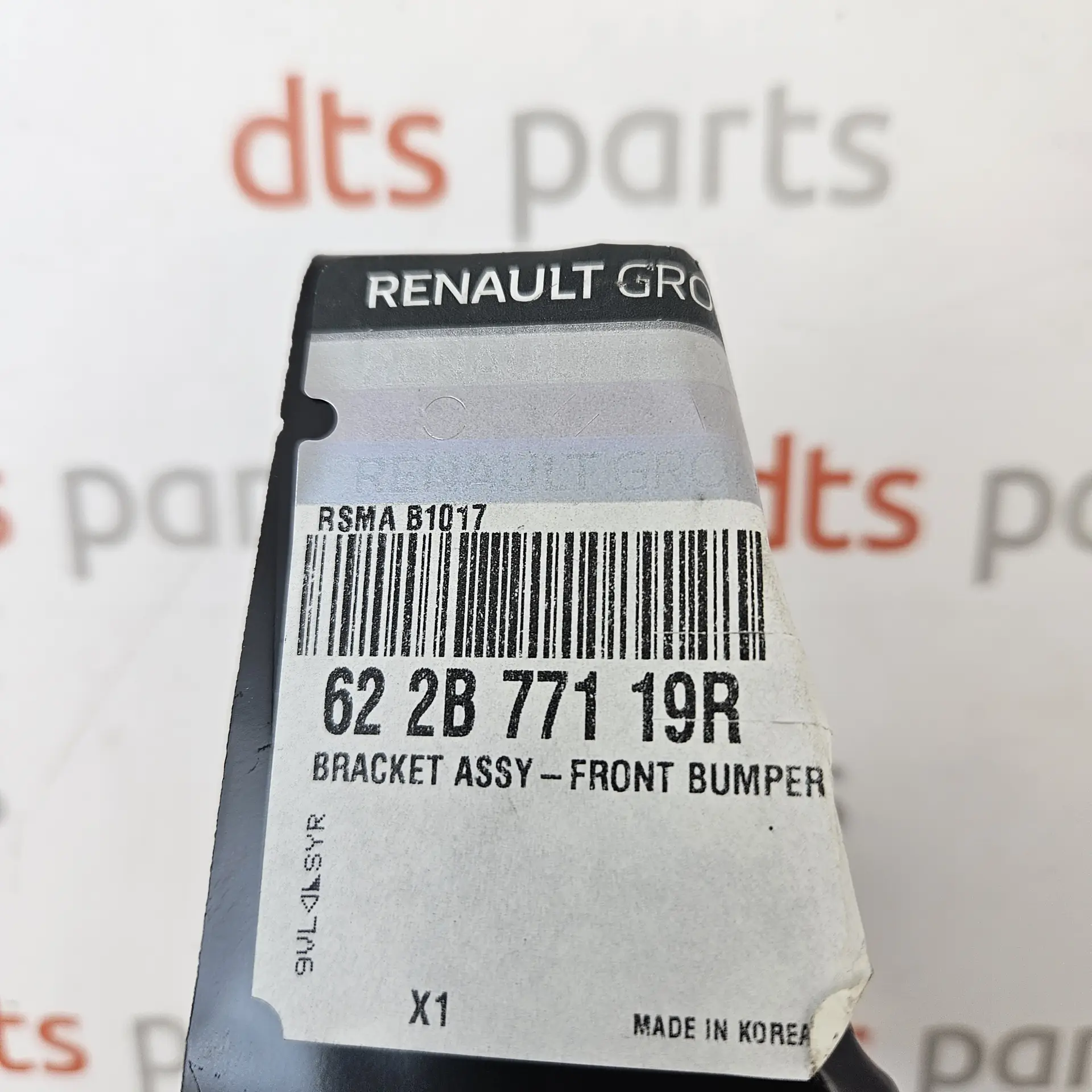 OEM Renault 622B77119R – Front left fender bumper guide bracket mount assembly