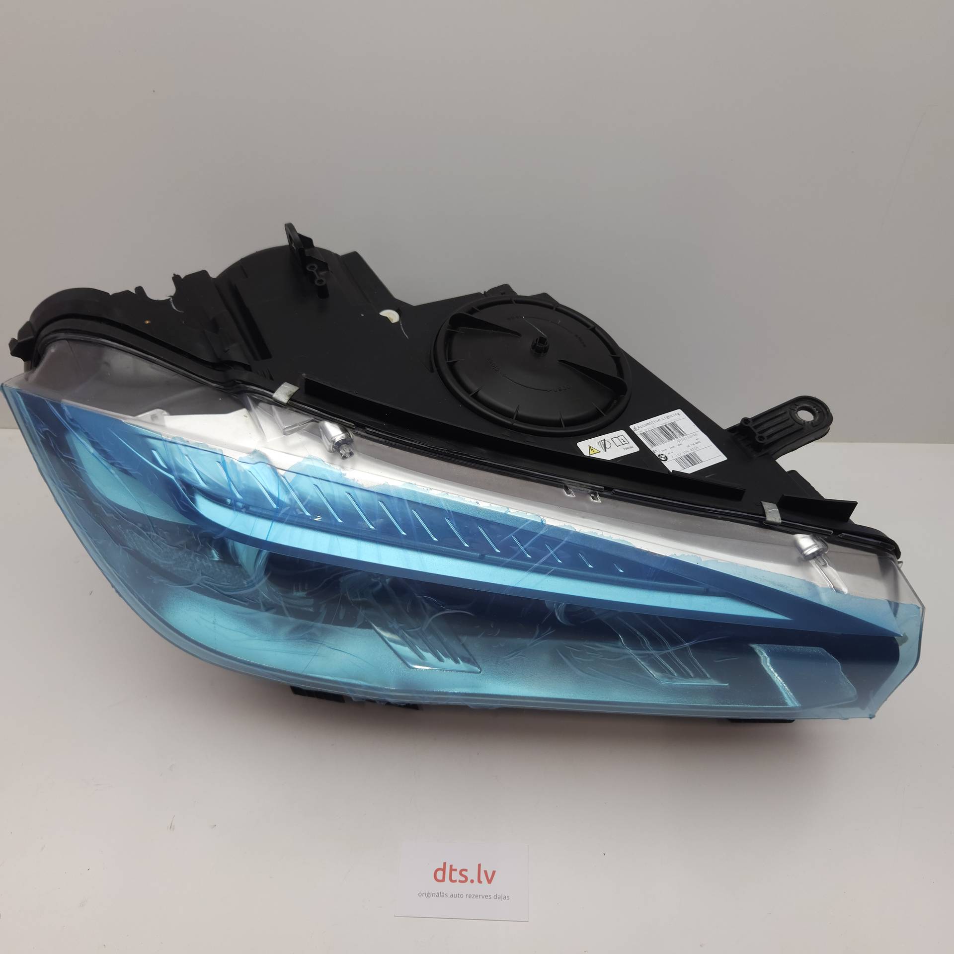 OEM BMW 63117317106 – Right Adaptive Xenon Headlight
