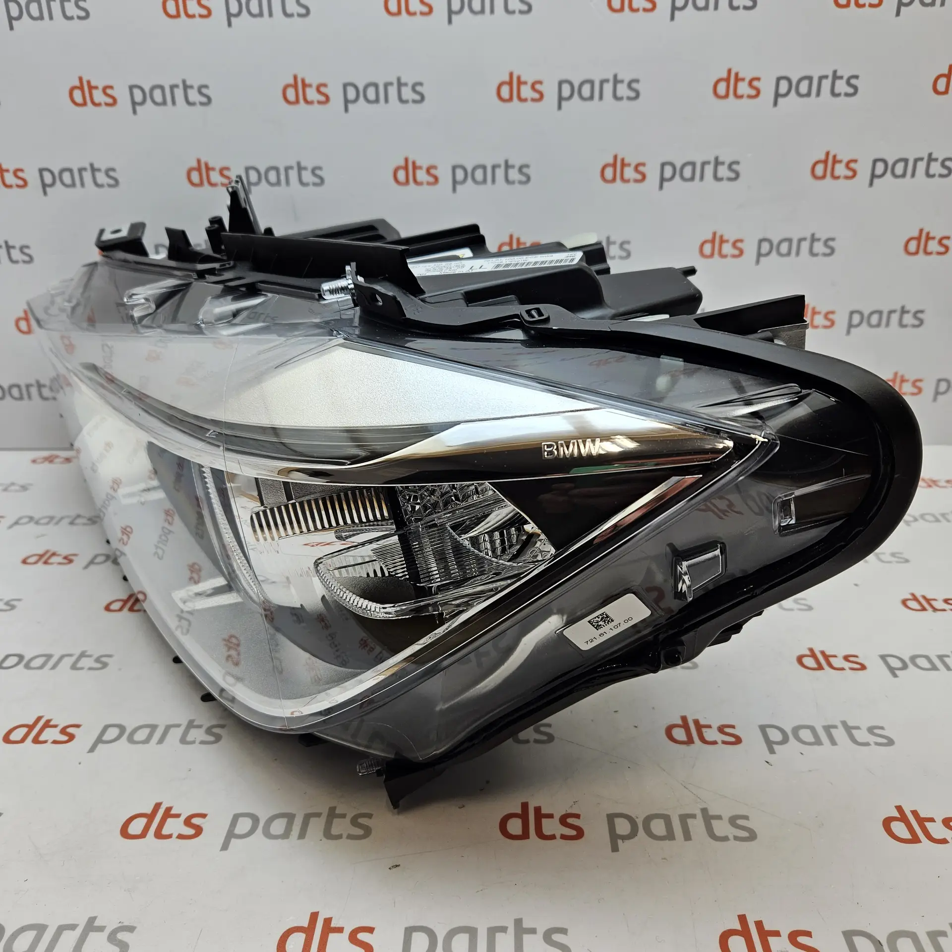 OEM BMW 63117338701 – Front left headlight