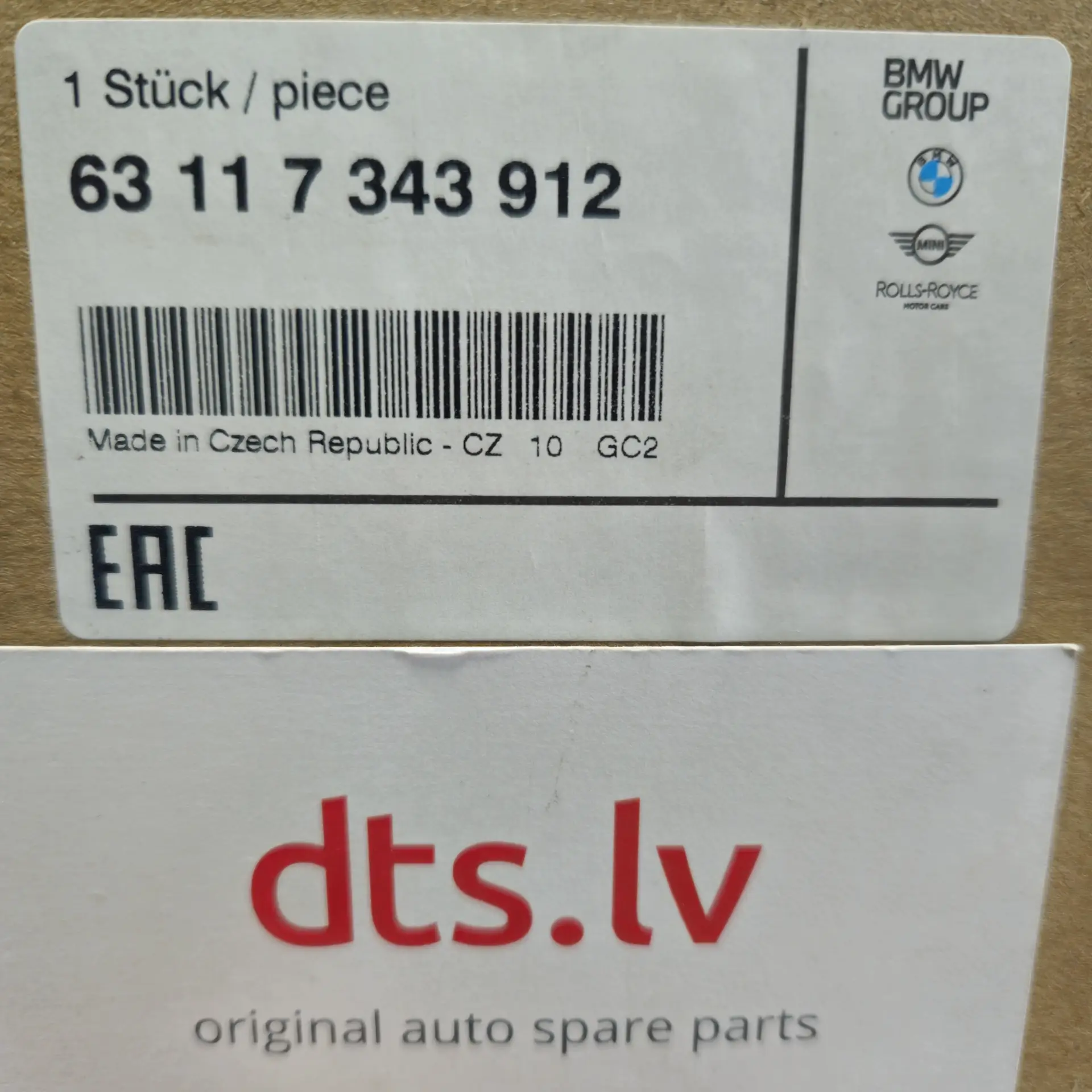 OEM BMW 63117343912 – Front right headlight