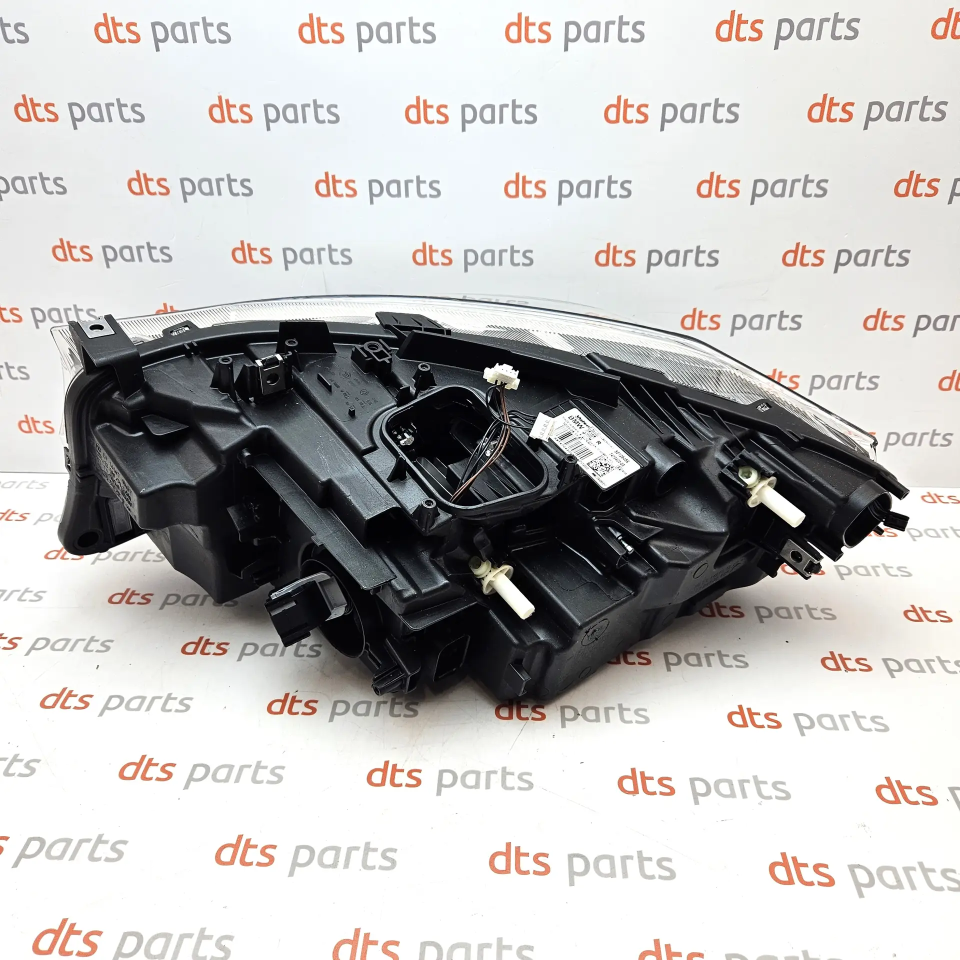 OEM BMW 63117470420 – Right headlight