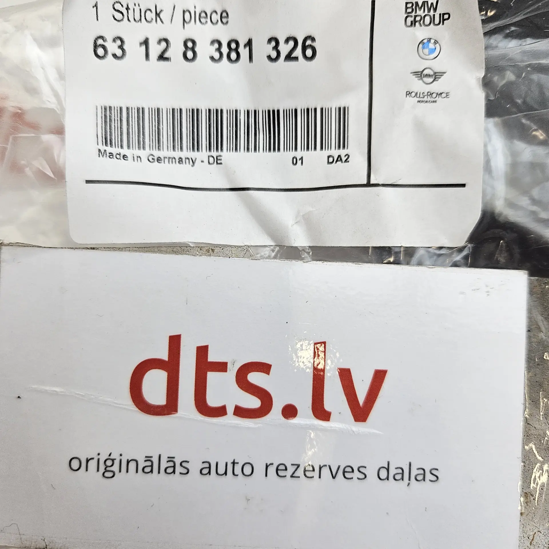 OEM BMW 63128381326 – Headlight housing upper mounting bracket tab plastic repair kit piece