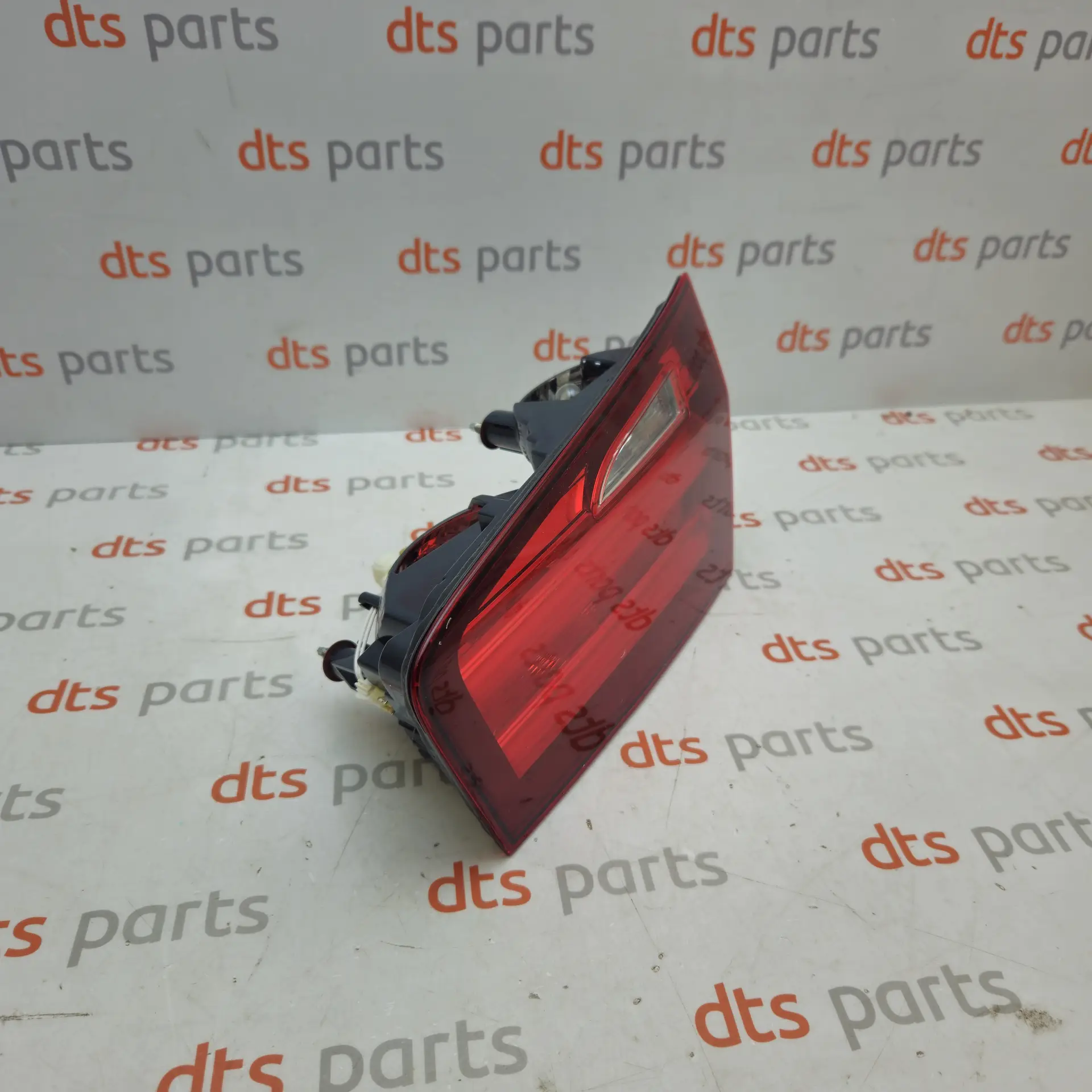 OEM BMW 63217203228 – Rear inner trunk lid LED tail light lamp assembly