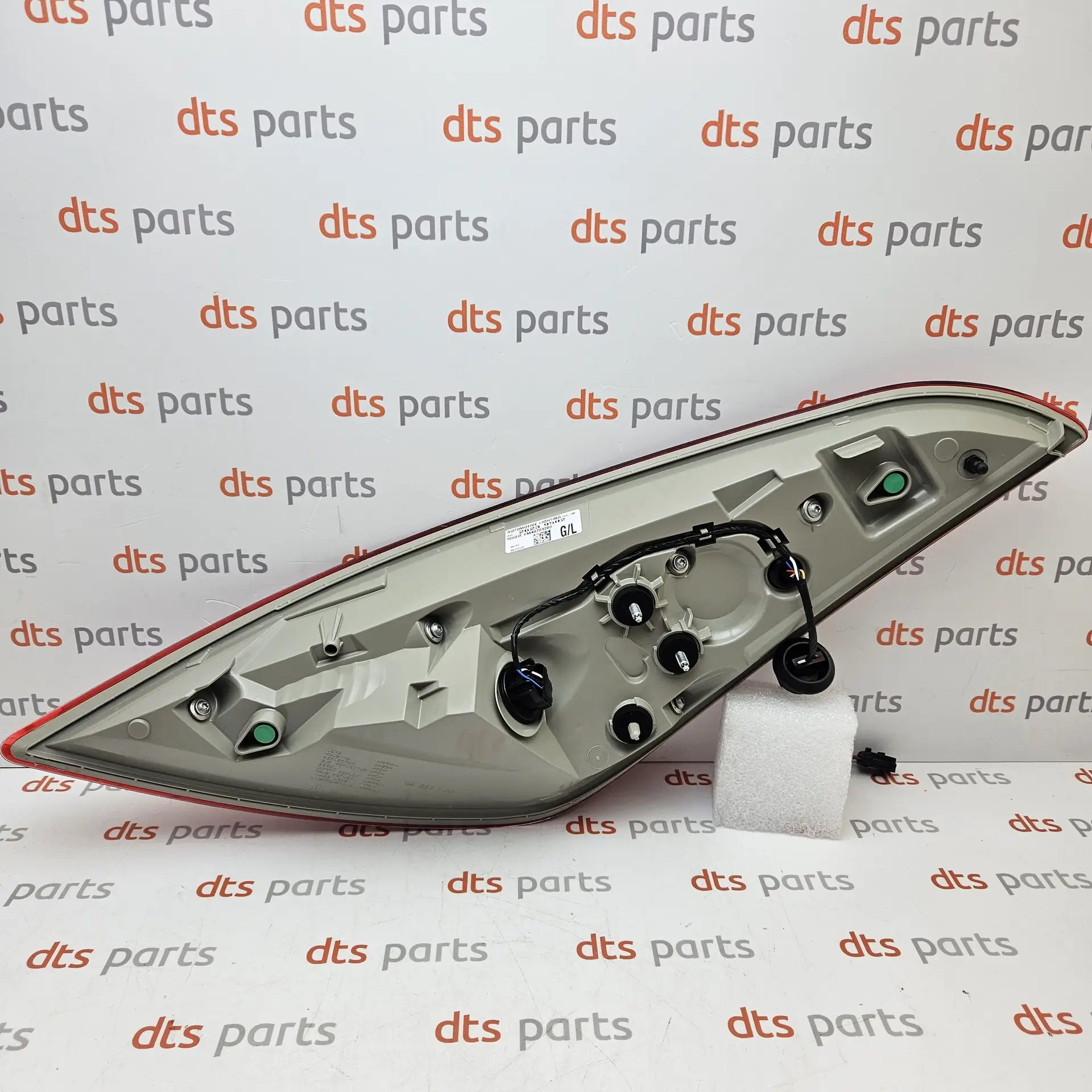 OEM PSA 6350LC – Rear tail light