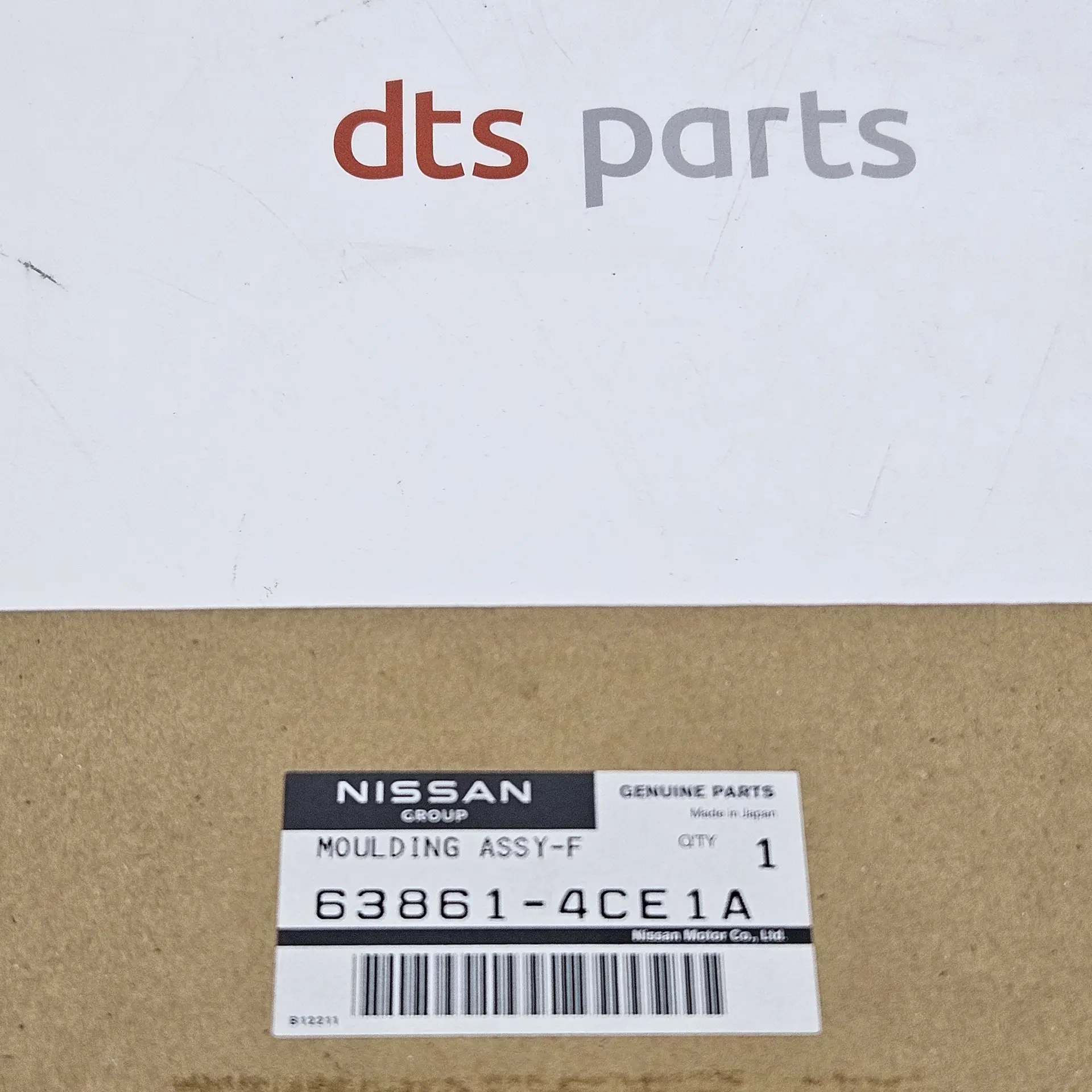 OEM Nissan 638614CE1A – Front left wheel arch molding