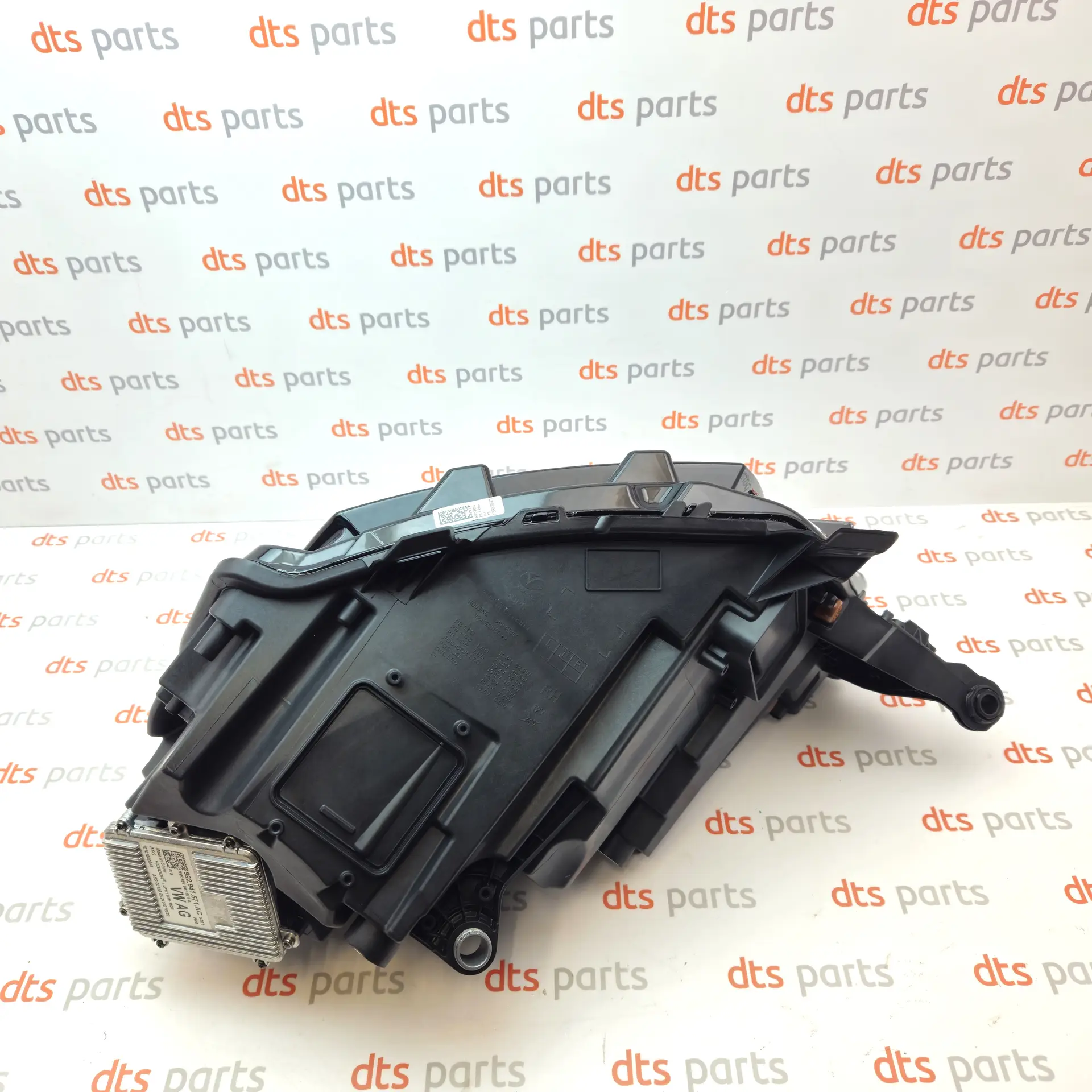 OEM Skoda 658941016D – Right headlight Skoda Kamiq