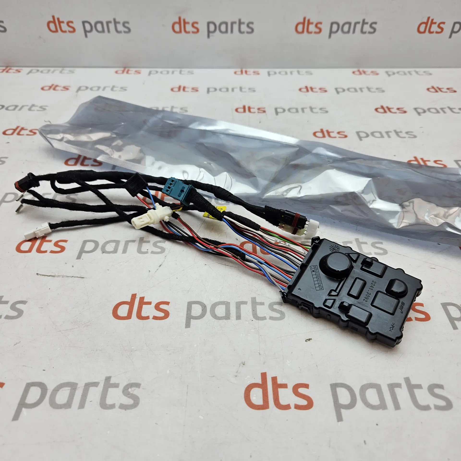 OEM BMW 67135B41F15 – Door Lock Actuator Motor / Central Locking Actuator