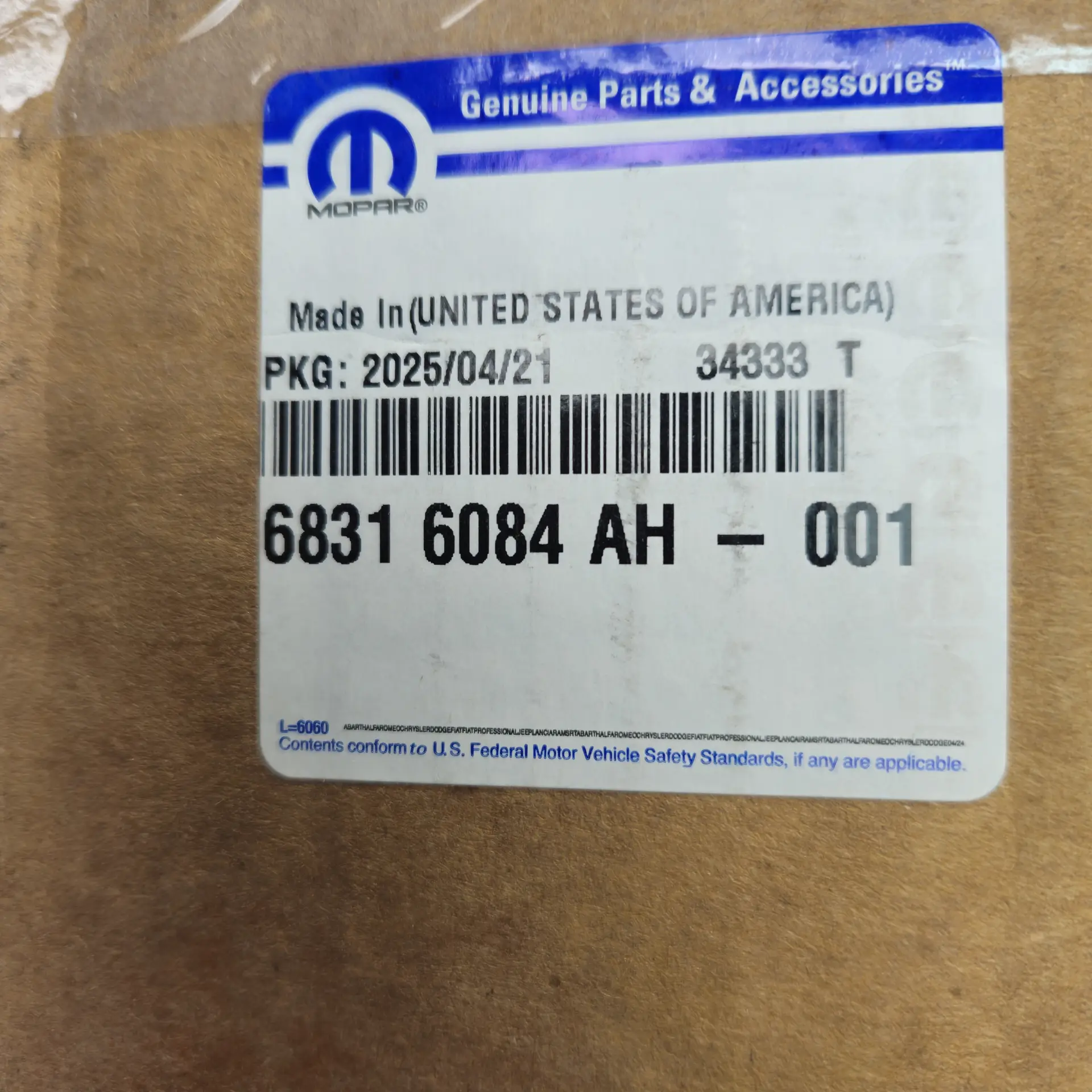 OEM FCA 68316084AH – Front right headlight