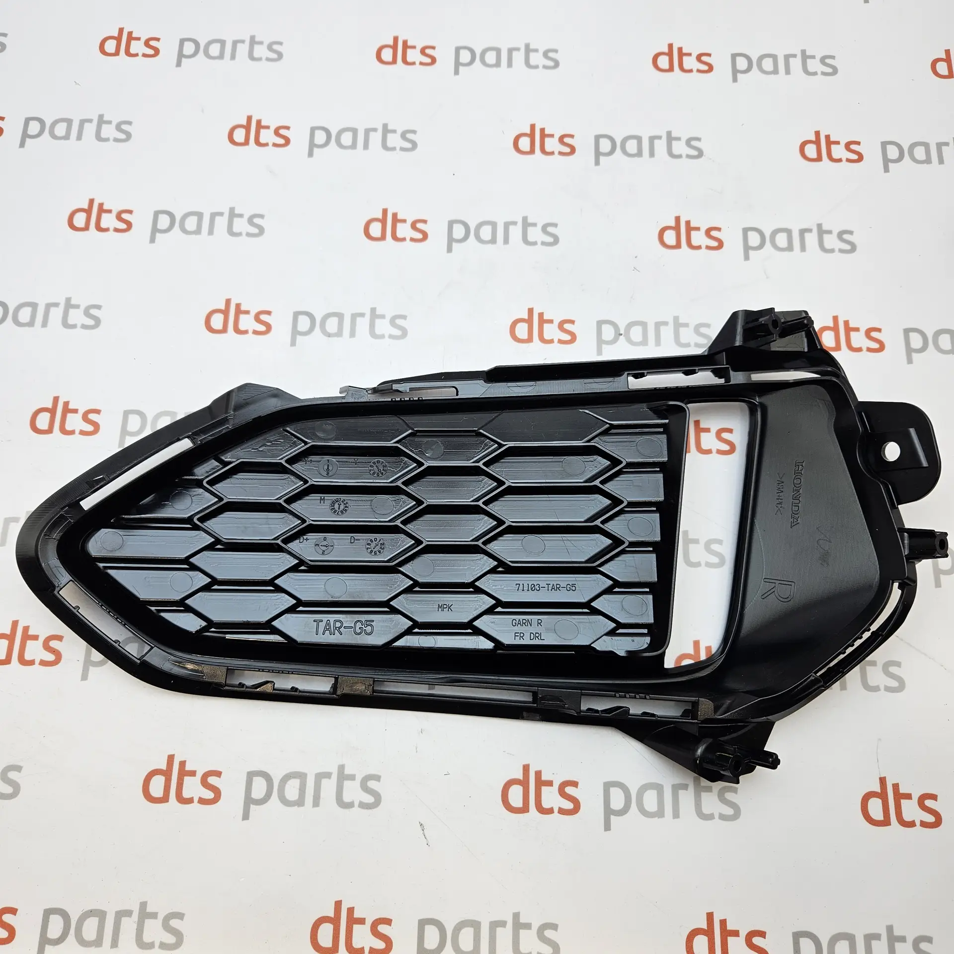 OEM Honda 71108TARG50 – Front right fog light grille