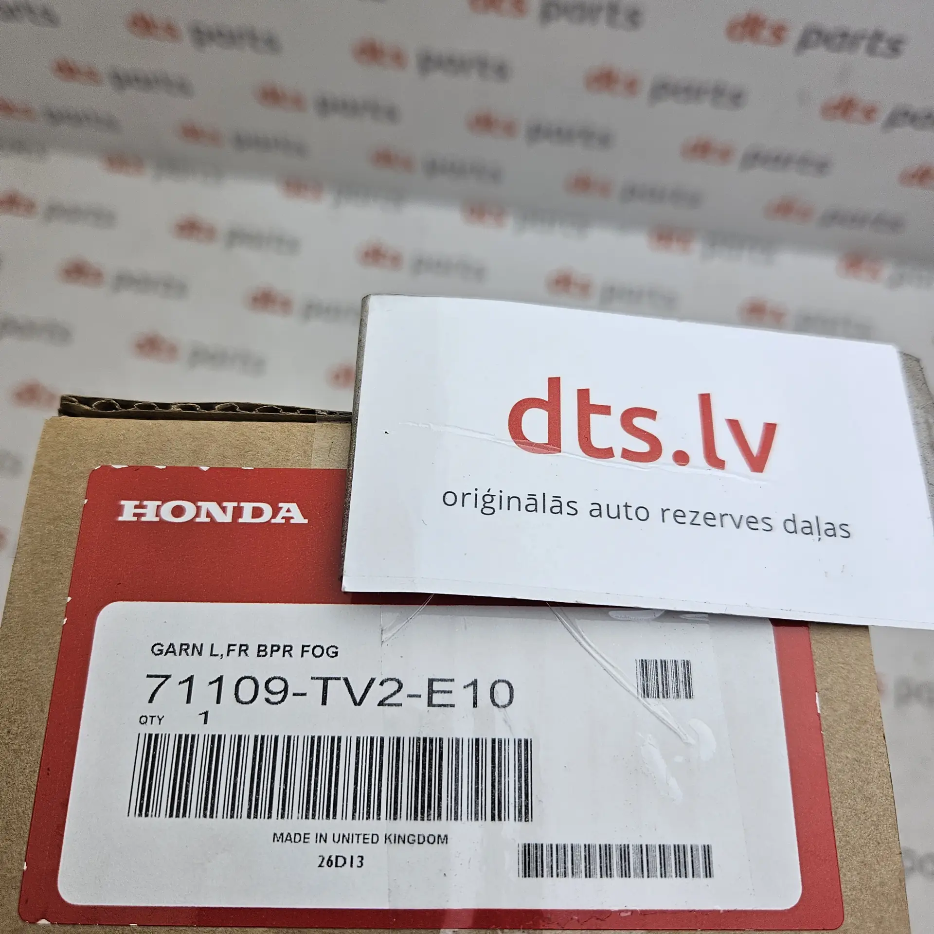 OEM Toyota 71109TV2E10 – Front bumper lower fog light surround garnish bezel
