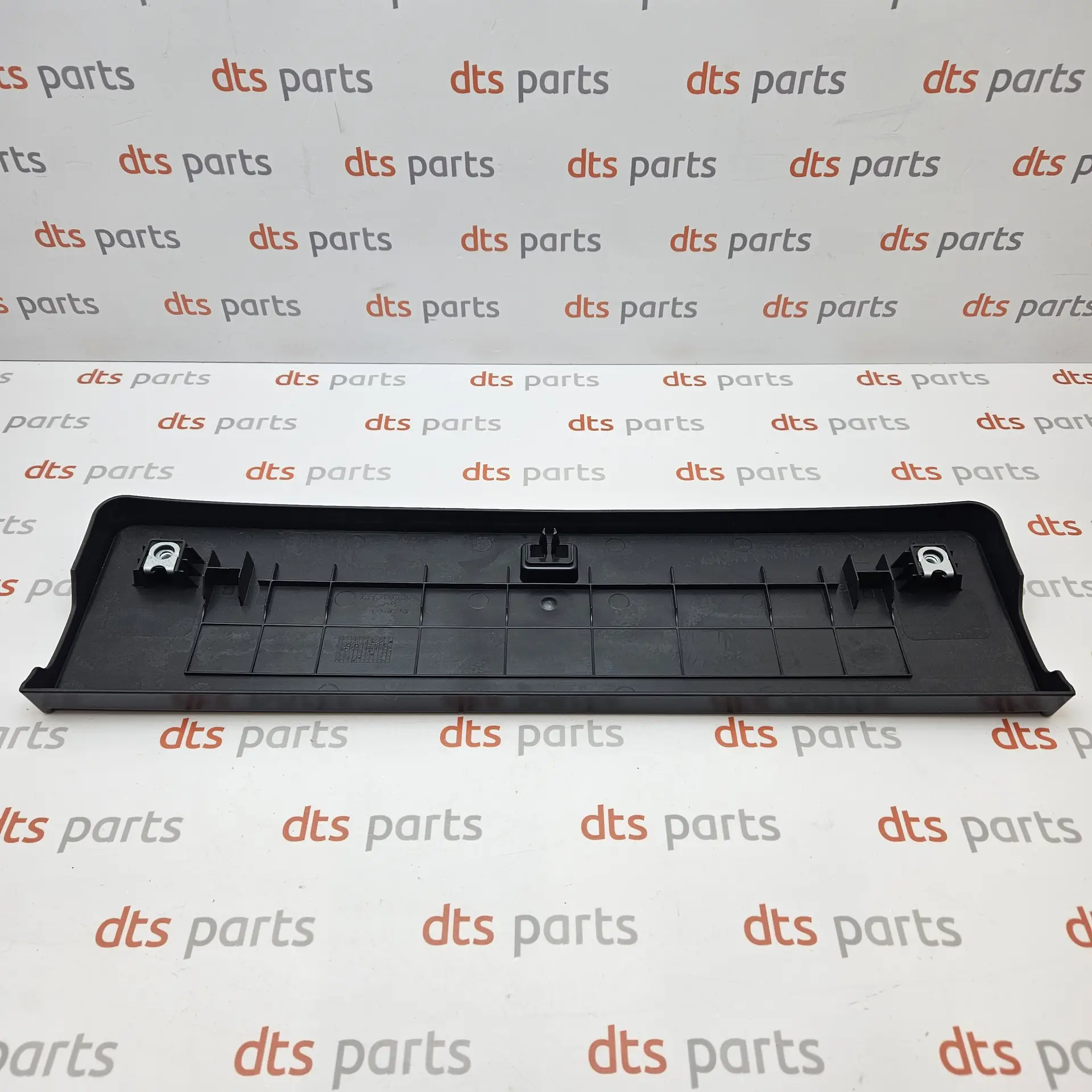 OEM Honda 71145T1GG00 – License plate frame