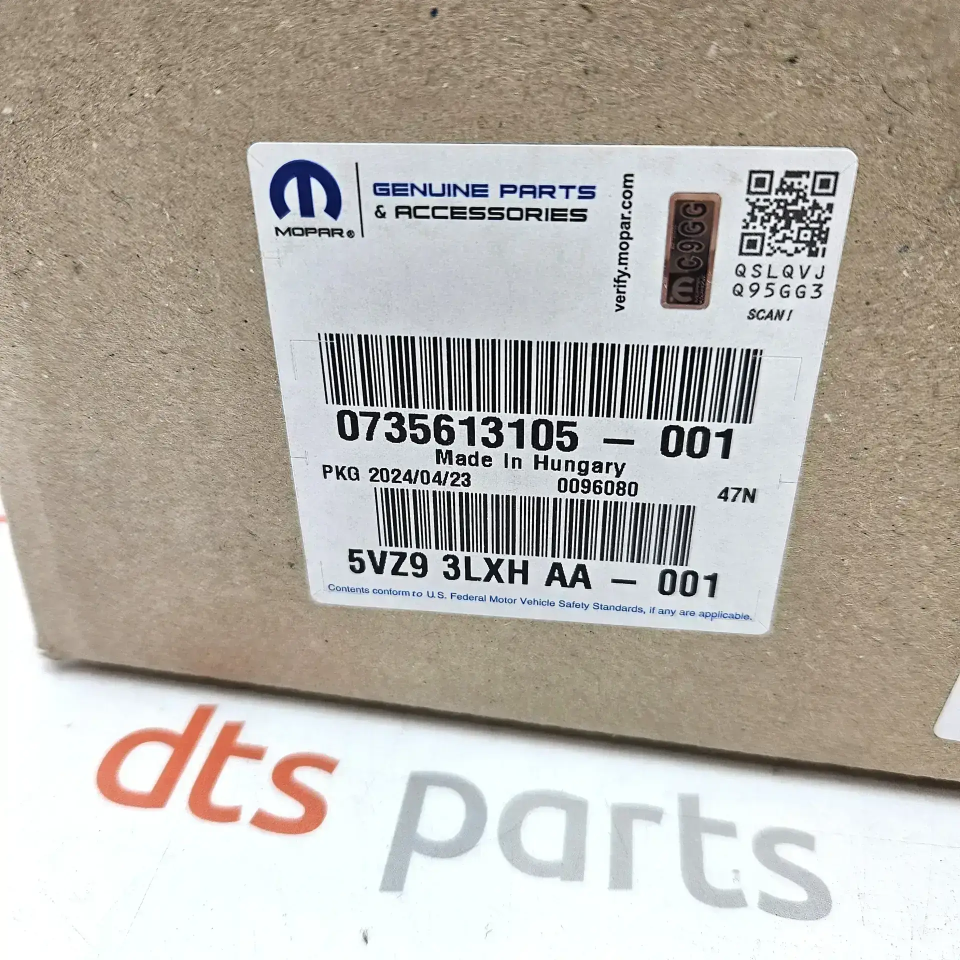 OEM FCA 735613105 – Left side mirror