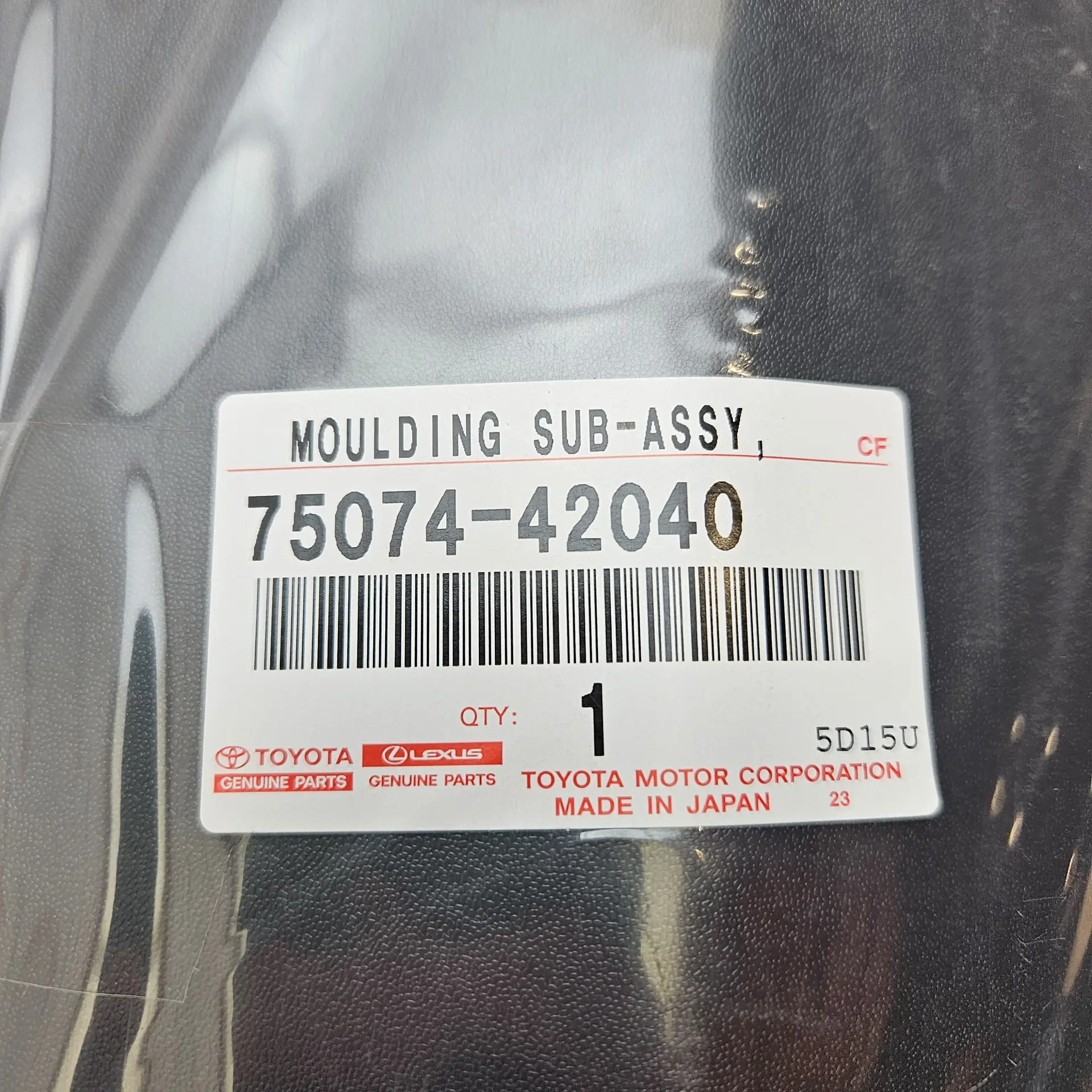 OEM Toyota 7507442040 – MOULDING SUB-ASSY, FR DOOR, OUTS LW