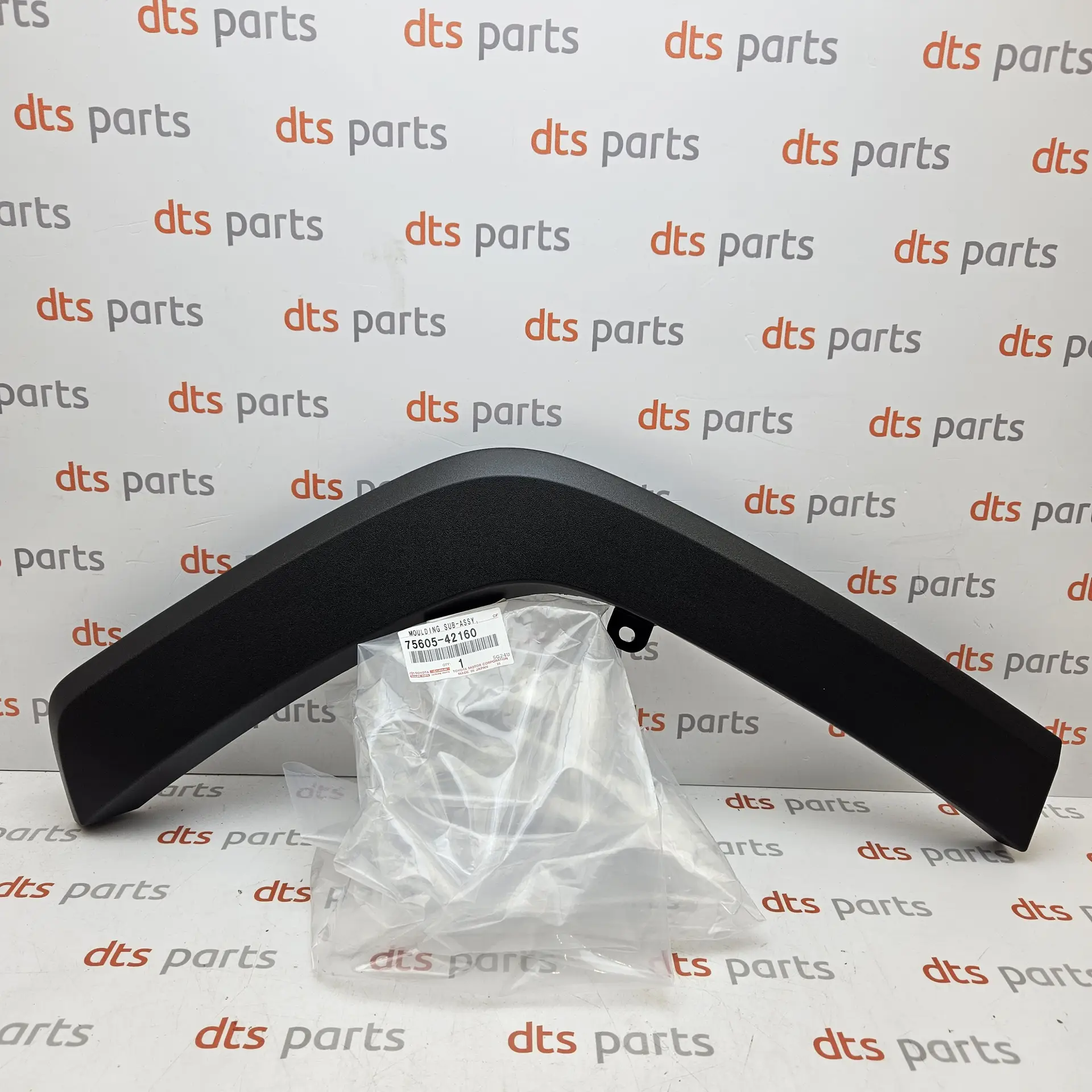 OEM Toyota 750880D010 – Outside rear left door moulding