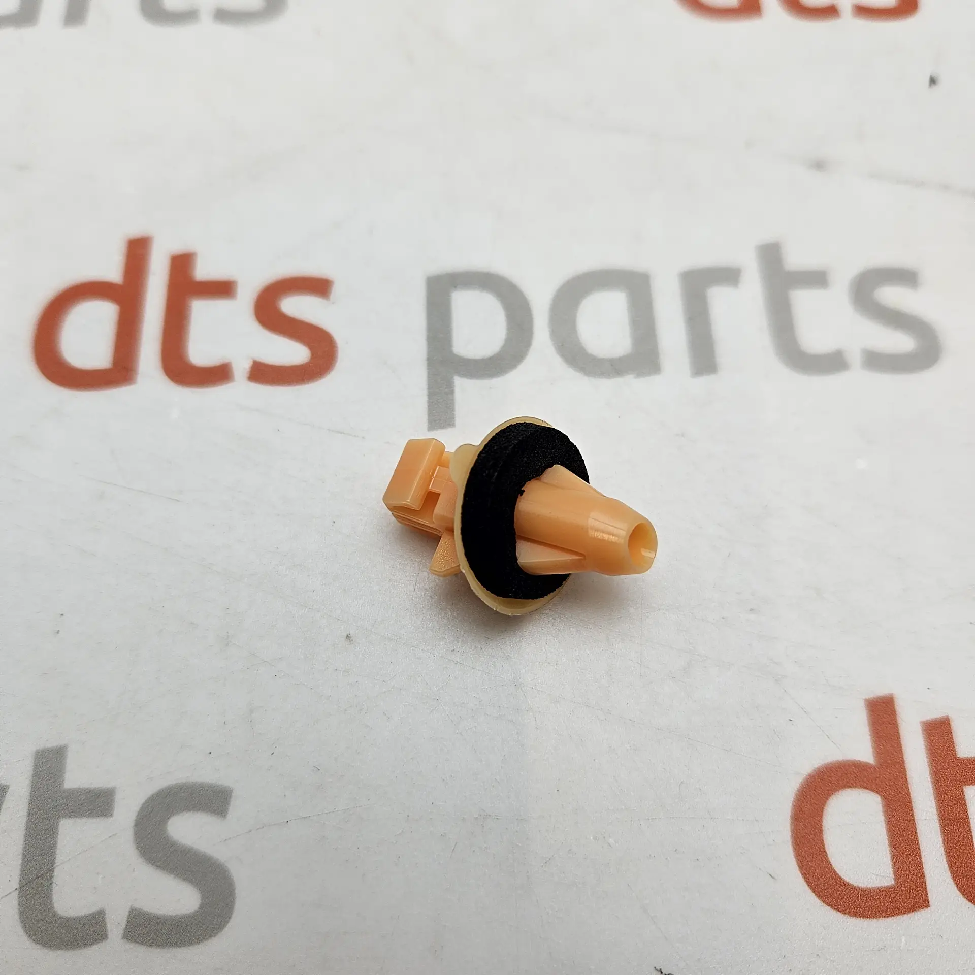 OEM Toyota 7539460030 – Wheel arch trim clip Genuine Toyota