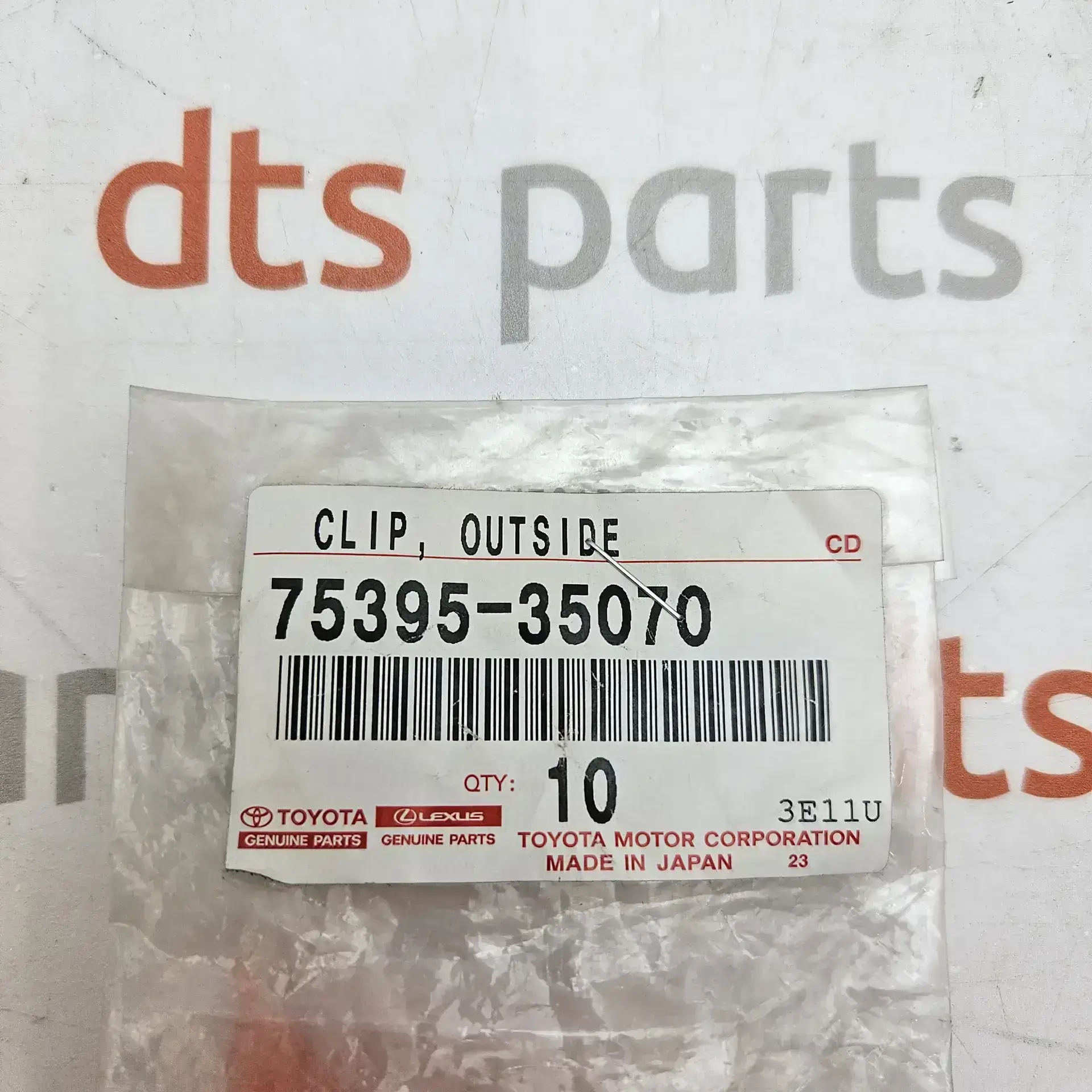 OEM Toyota 7539535070 – Clip, Outside MOULDING Toyota Hilux, Land Cruiser,FJ Cruiser