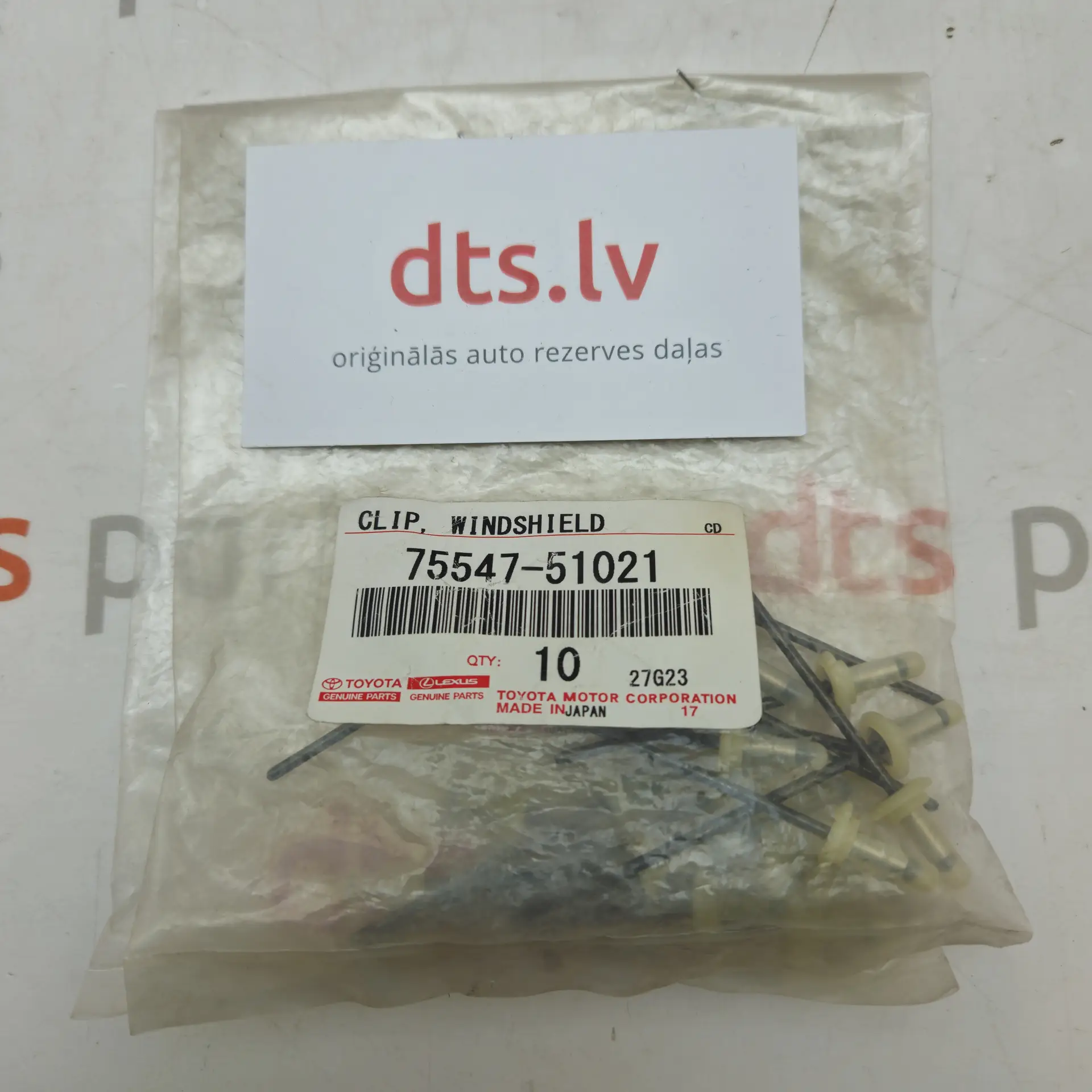 OEM Toyota 7554751021 – Windshield clip
