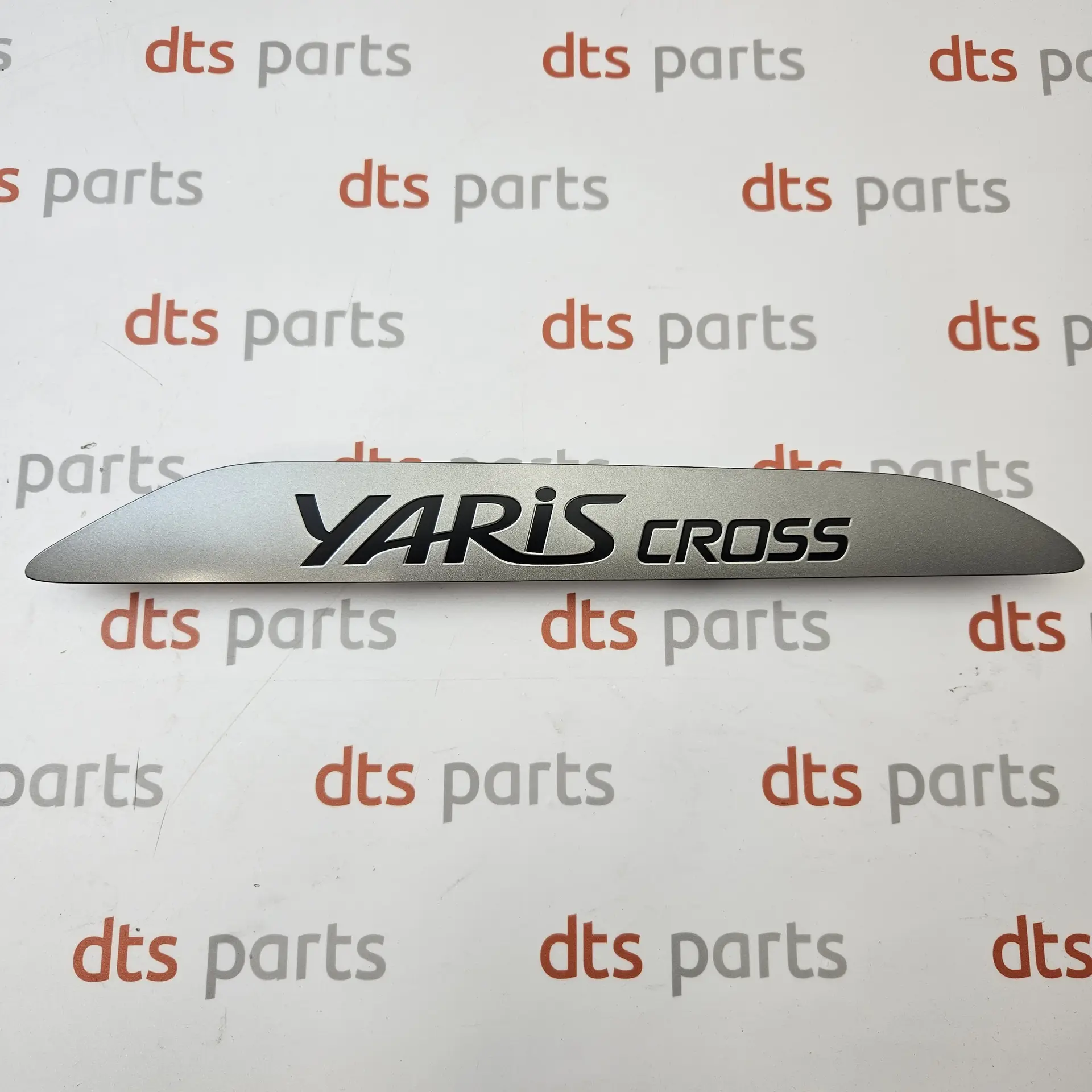 OEM Toyota 757450D020B1 – Rear door outer moulding trim insert right-hand side