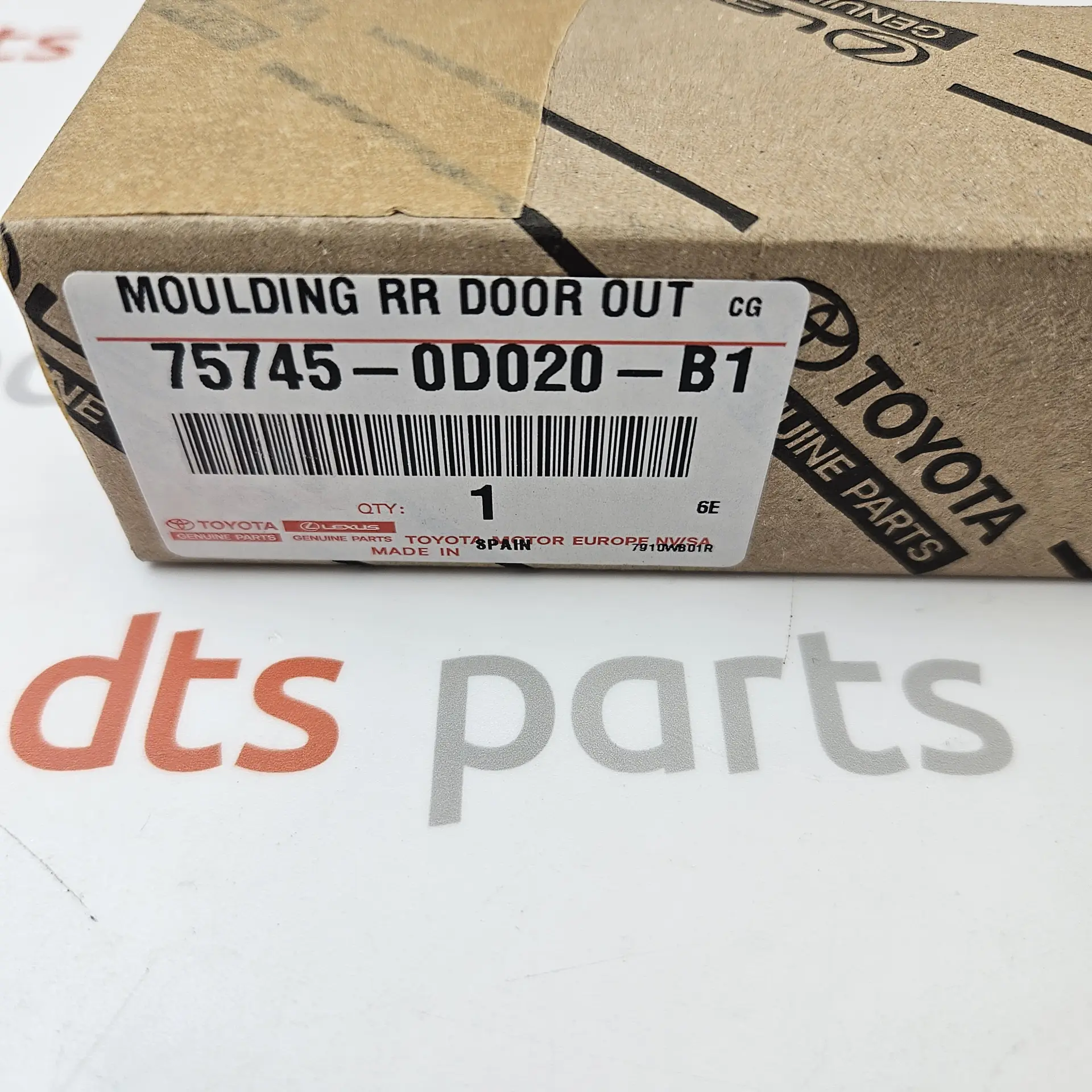OEM Toyota 757450D020B1 – Rear door outer moulding trim insert right-hand side