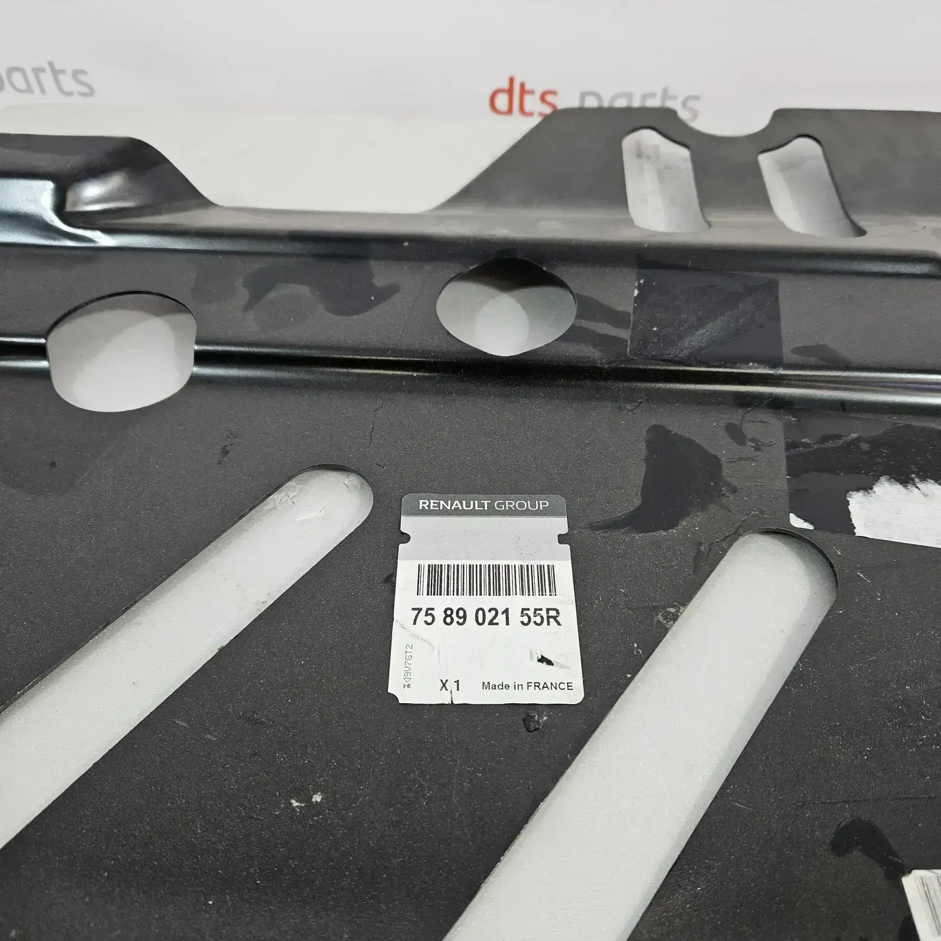 OEM Renault 758902155R – Engine compartment lower trim