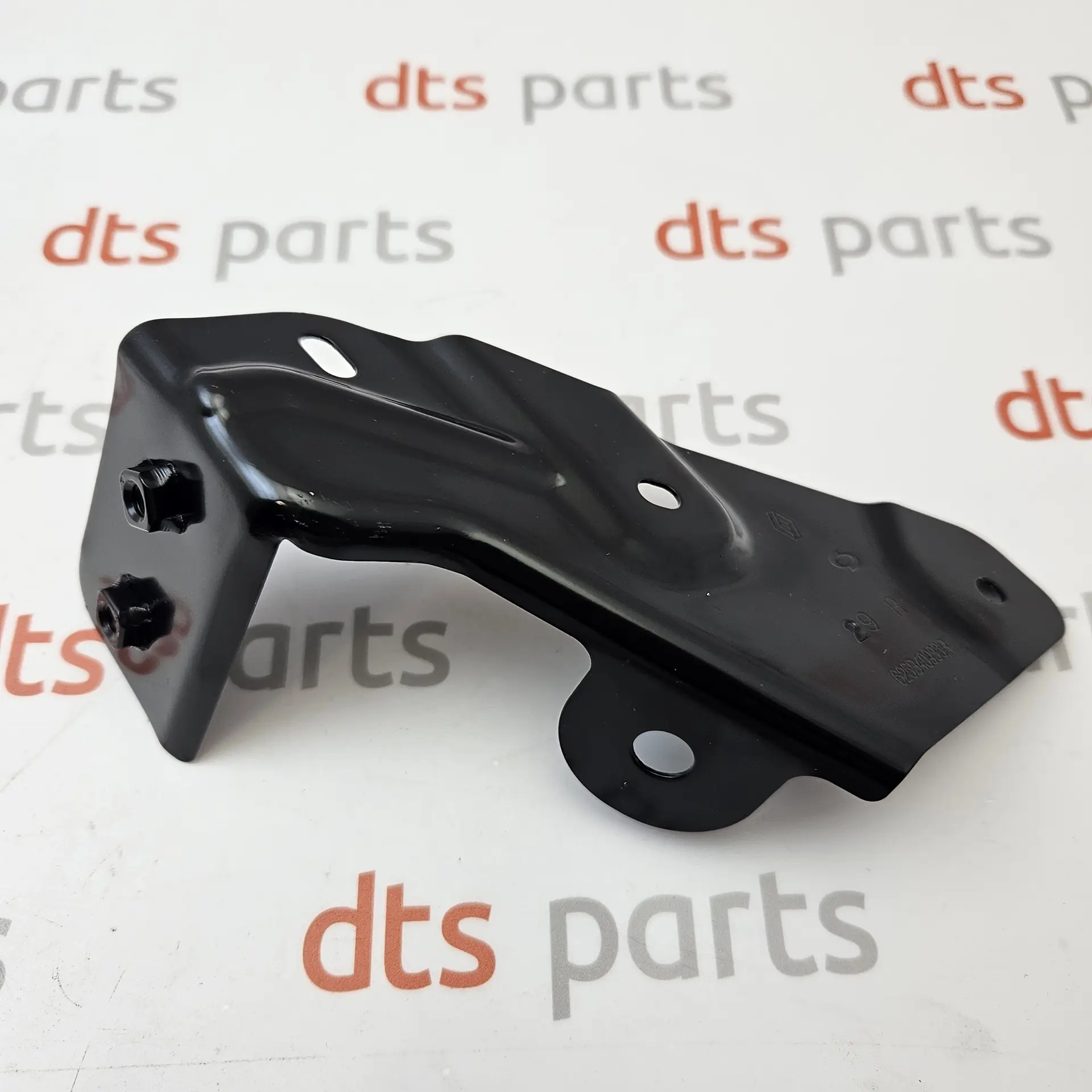 OEM Renault 762927705R – Front right fender mounting bracket