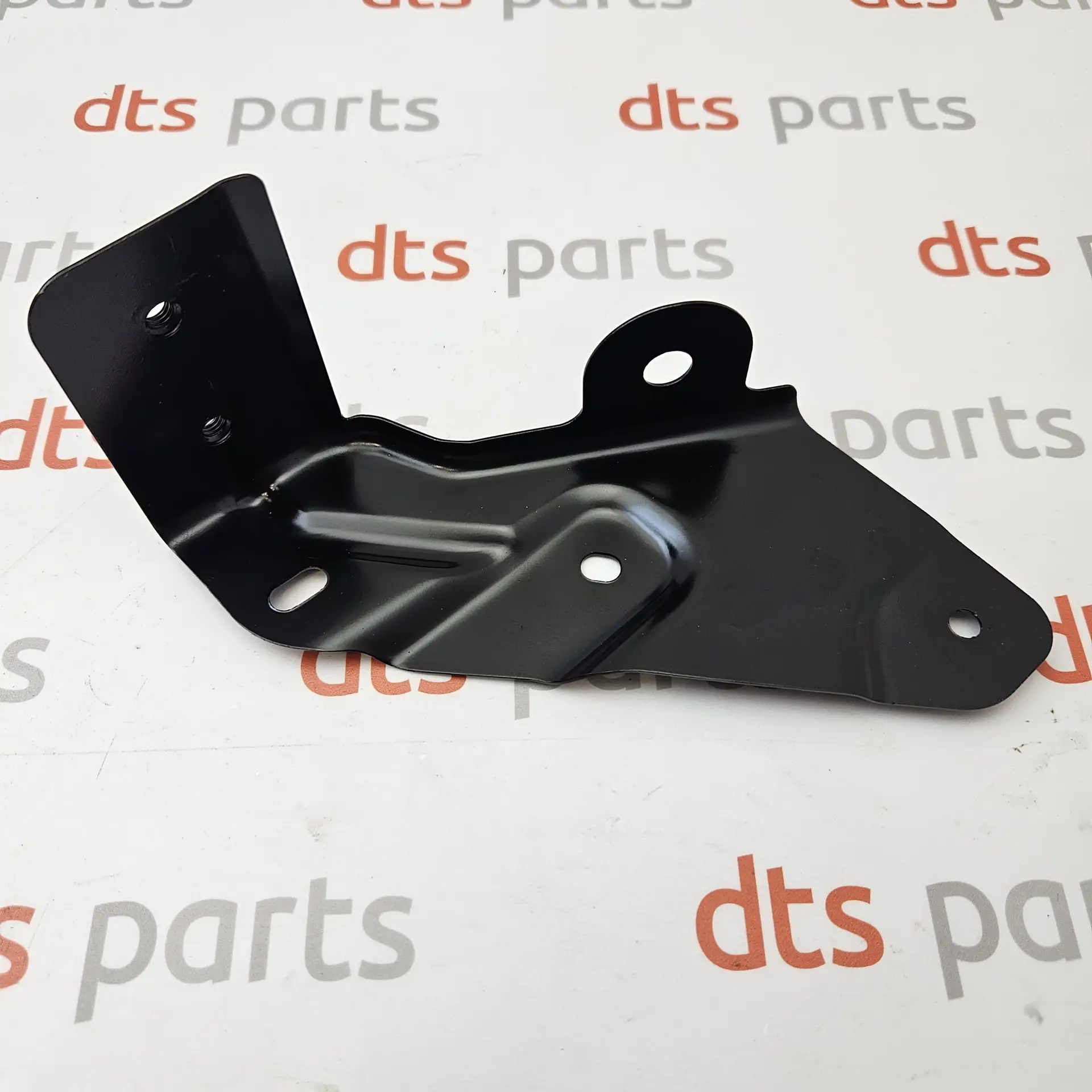 OEM Renault 762927705R – Front right fender mounting bracket