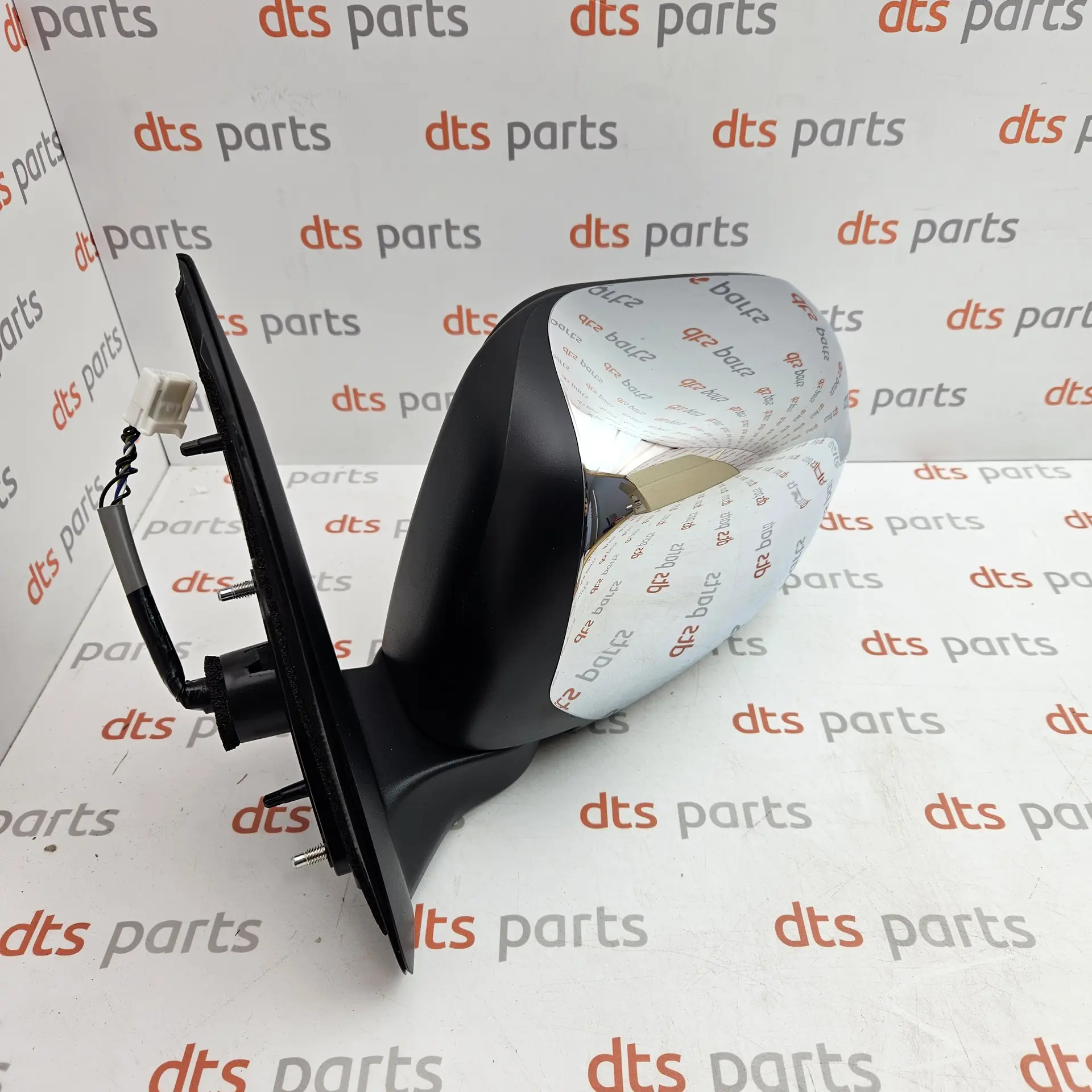 OEM Mitsubishi 7632B679 – Left door mirror assembly