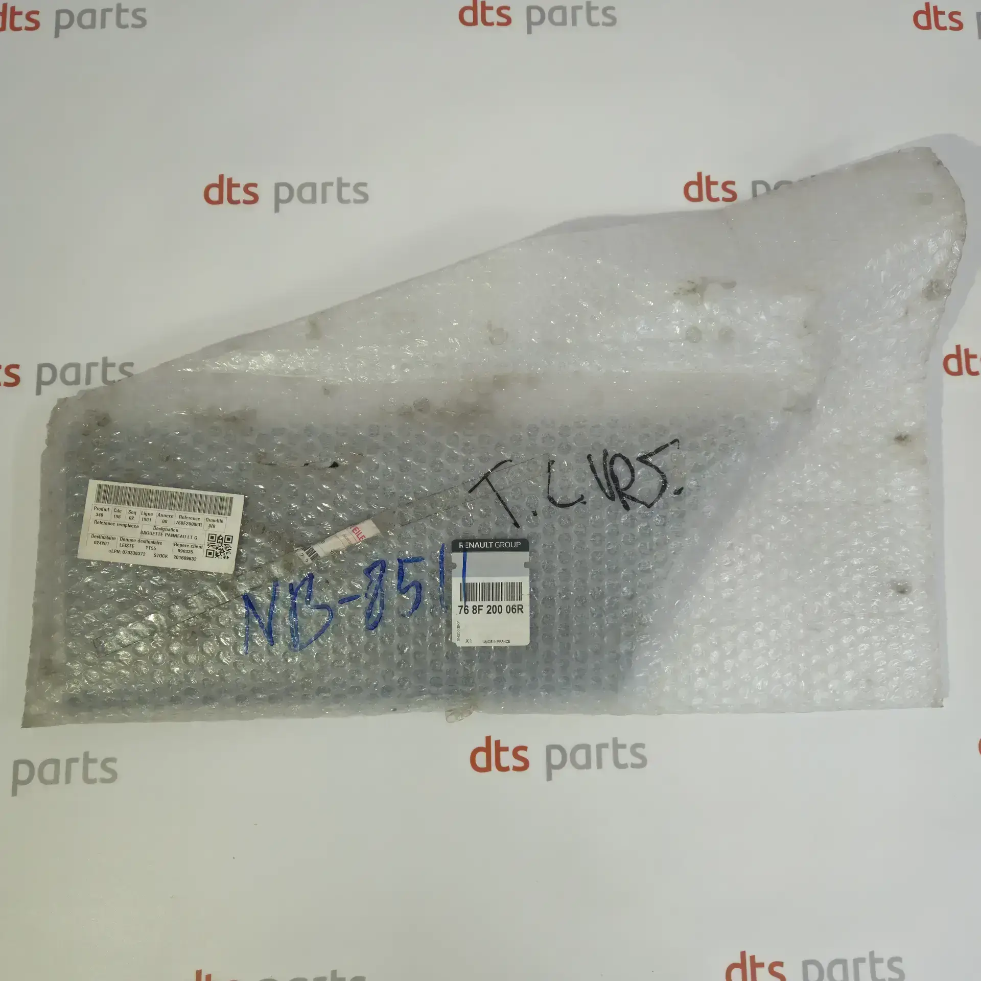 OEM Renault 768F20006R – Left fender side cover moulding trim