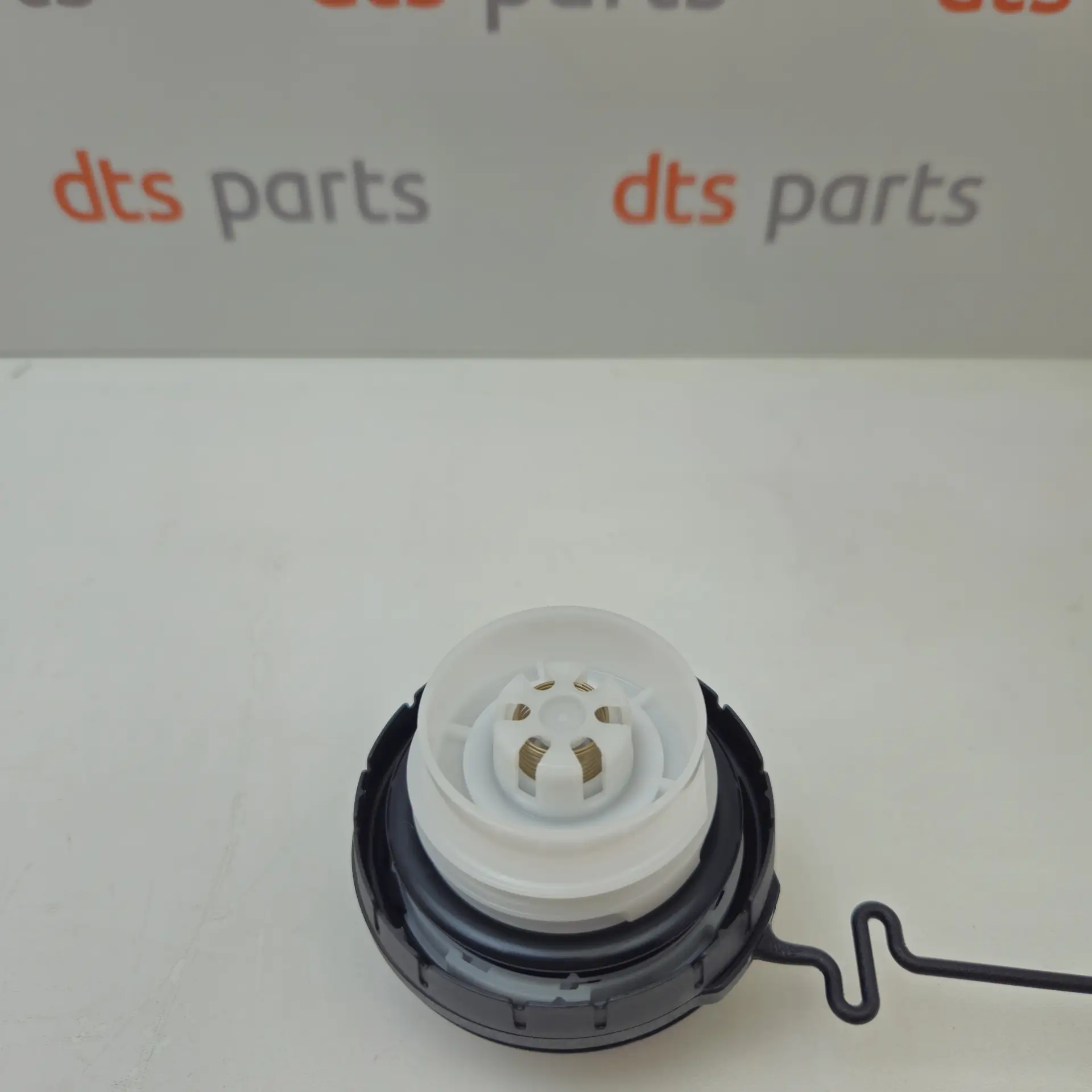 OEM Toyota/Lexus 7730052030 – Fuel tank cap