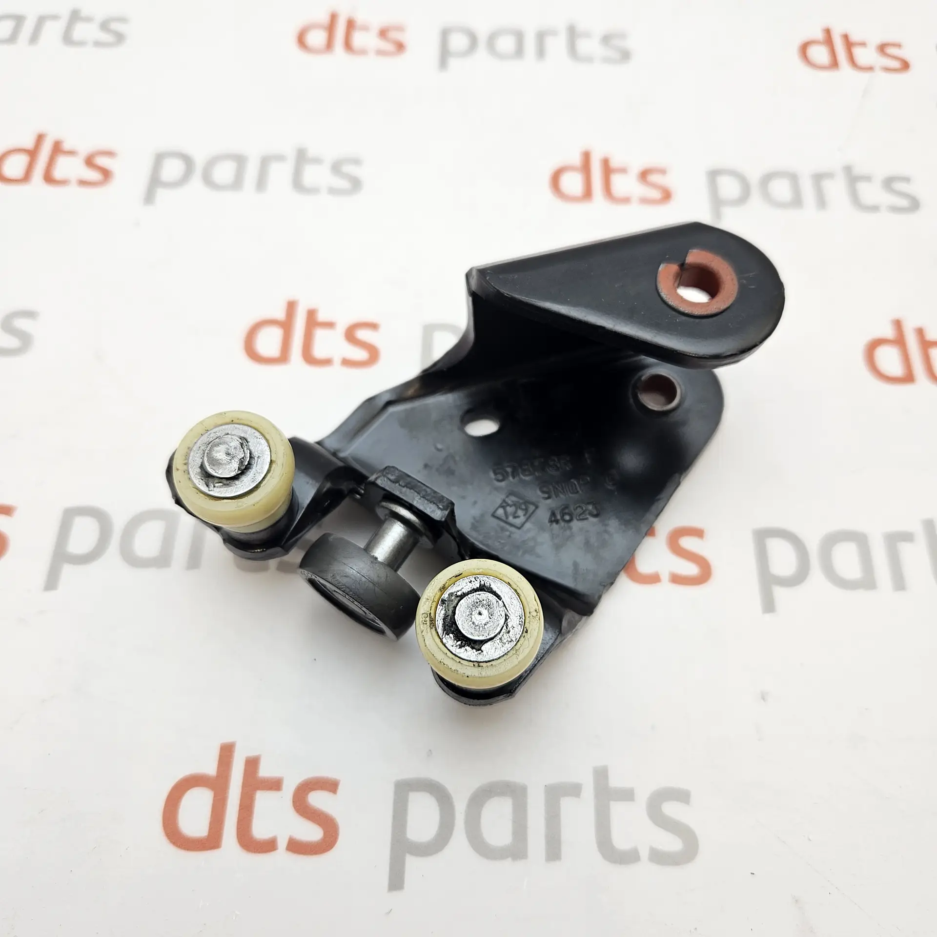 OEM Dacia 777657878R – Left sliding door roller guide
