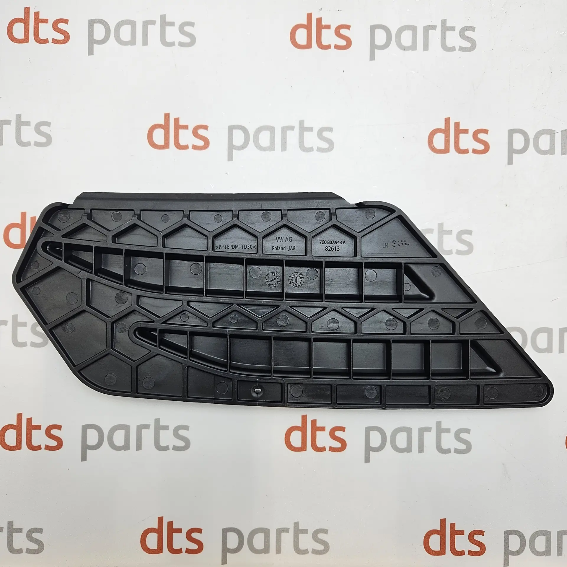 OEM VAG 7C0807943A9B9 – Front bumper left side cover