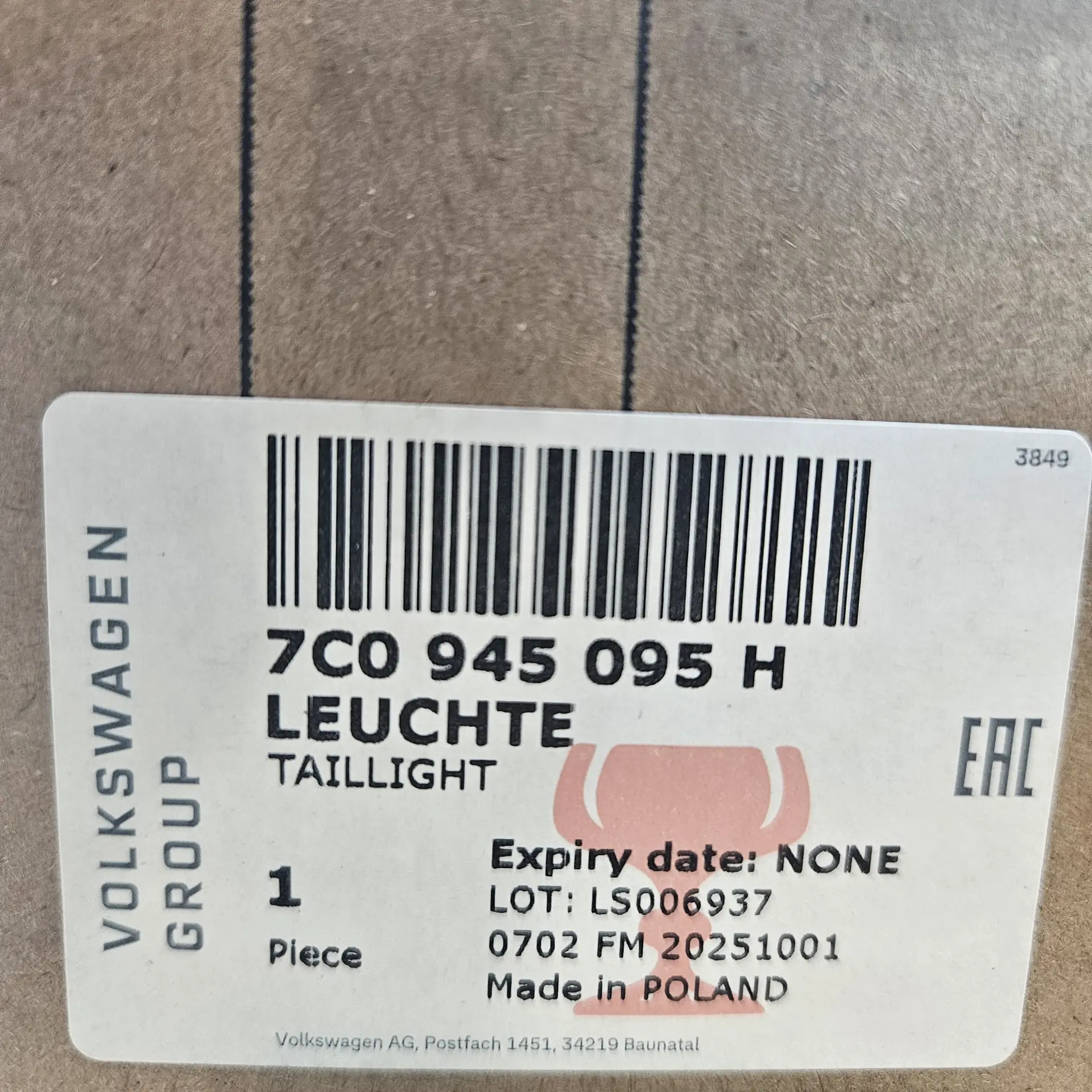OEM Volkswagen 7C0945095H – Rear left tail light
