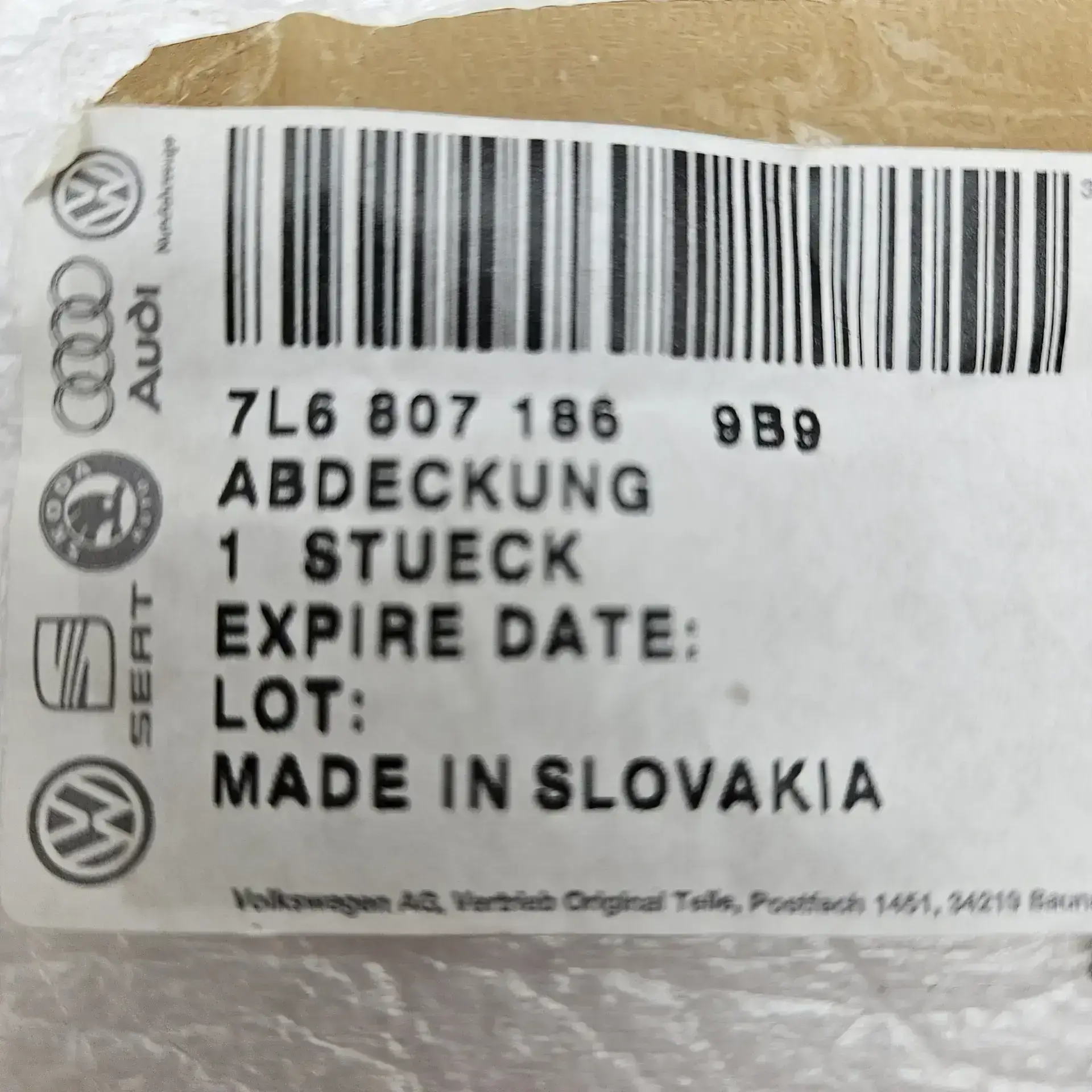 OEM VAG 7L68071869B9 – Front bumper tow hook cover