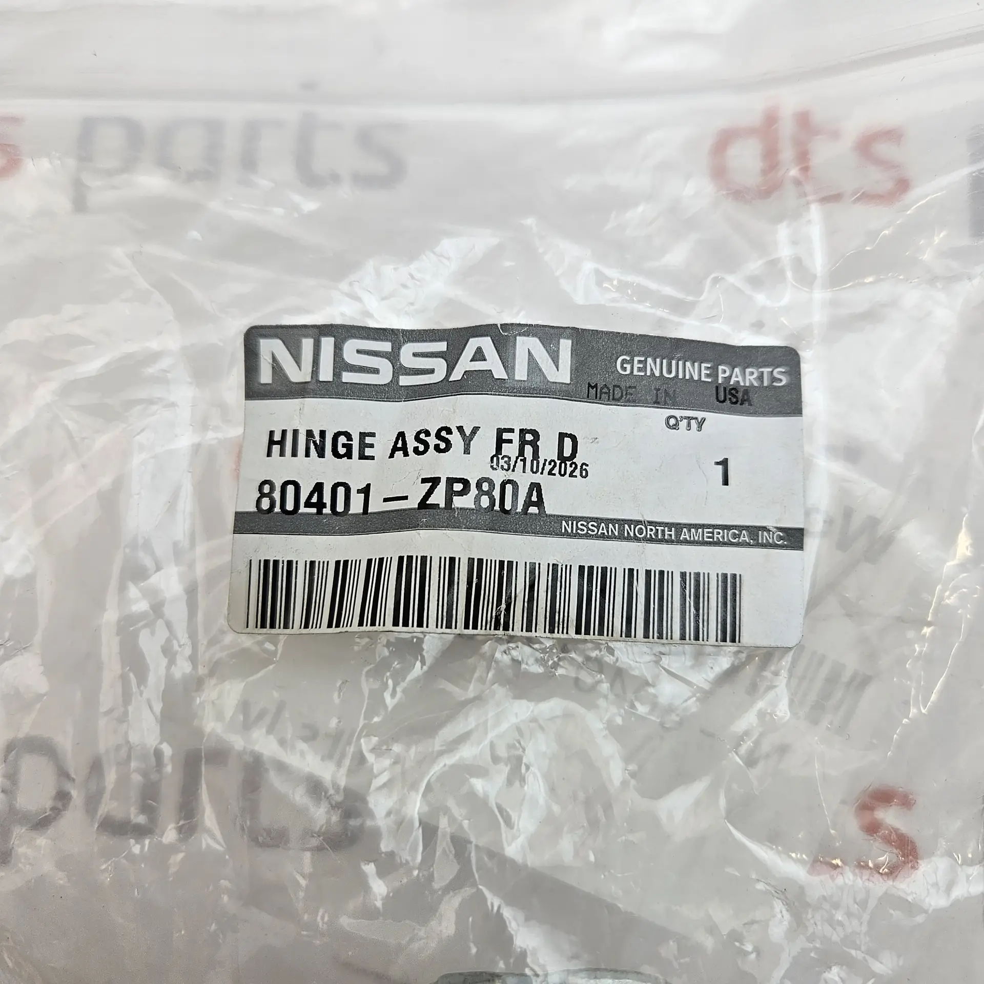 OEM Nissan 80401ZP80A – Front left door upper hinge assembly