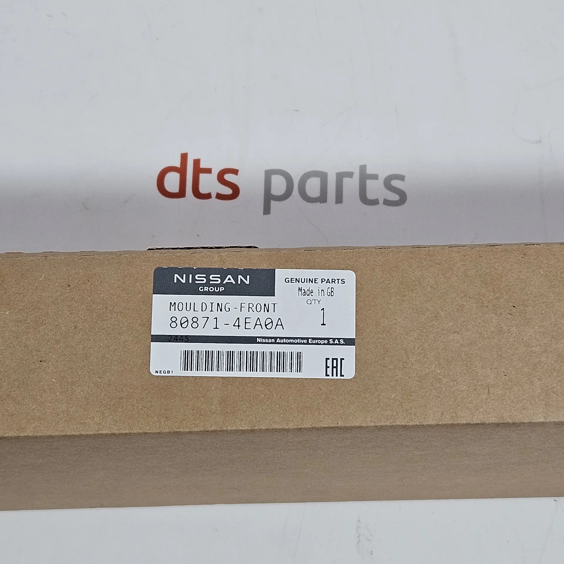 OEM Nissan 808714EA0A – Front door moulding