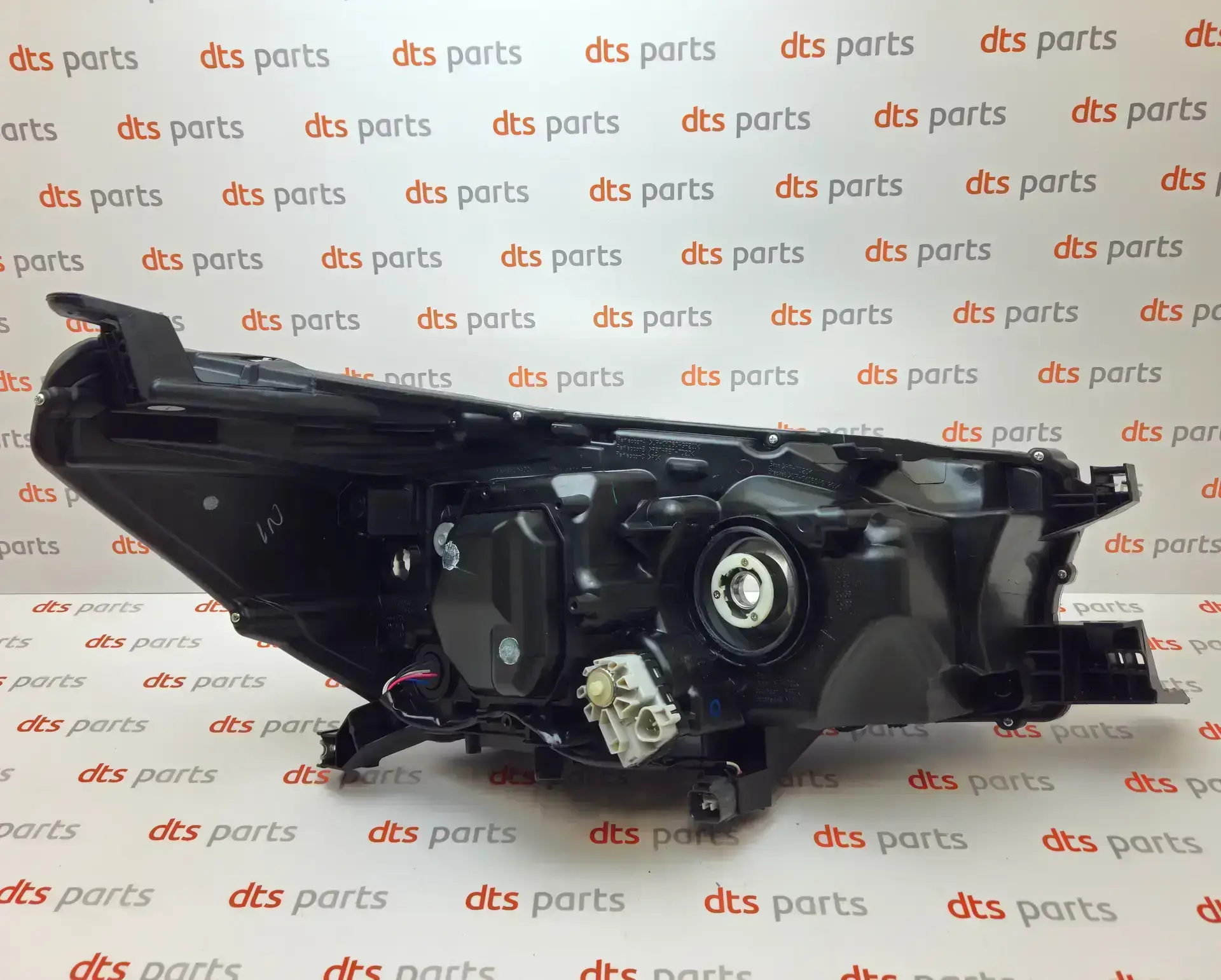 OEM Toyota/Lexus 810700K732 – Front left headlight