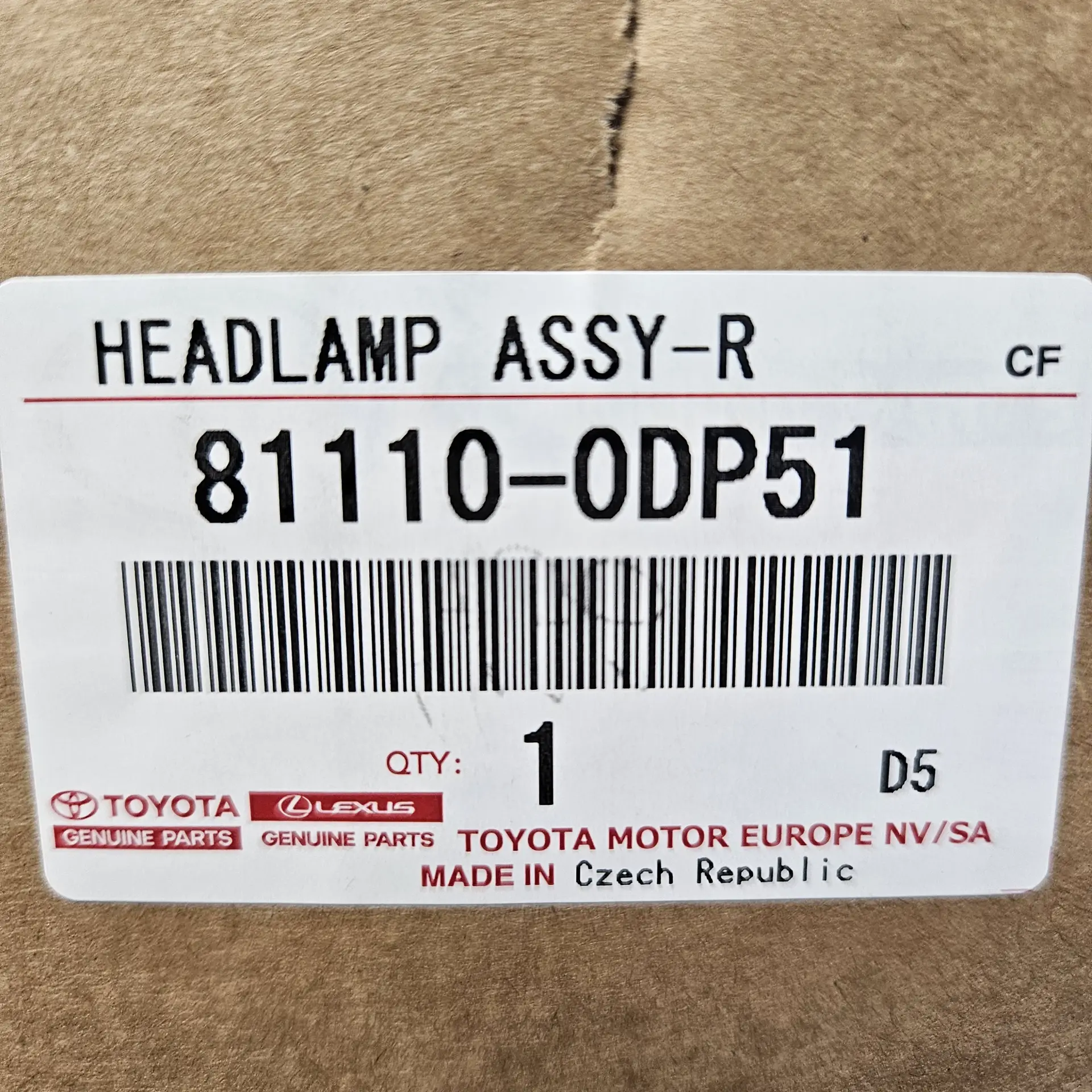 OEM Toyota 811100DP51 – Front right headlight