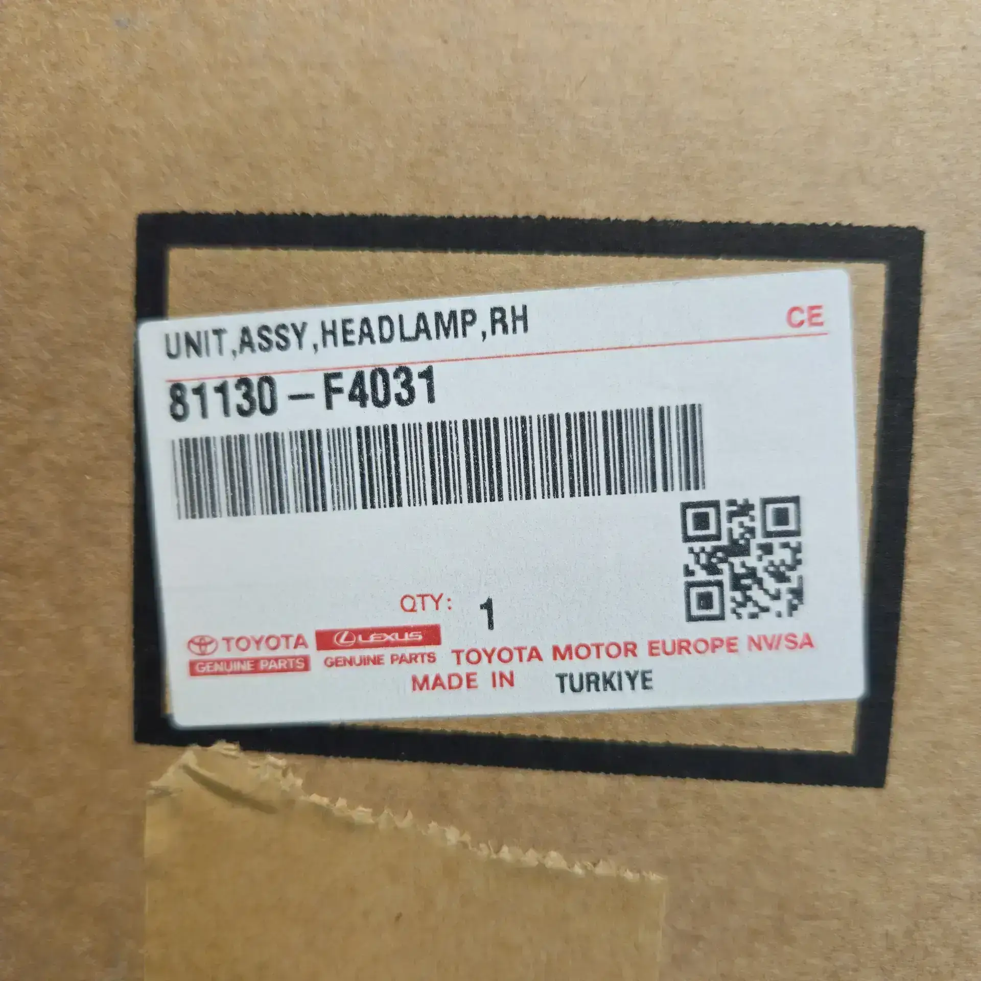 OEM Toyota/Lexus 81130F4031 – Front right headlight