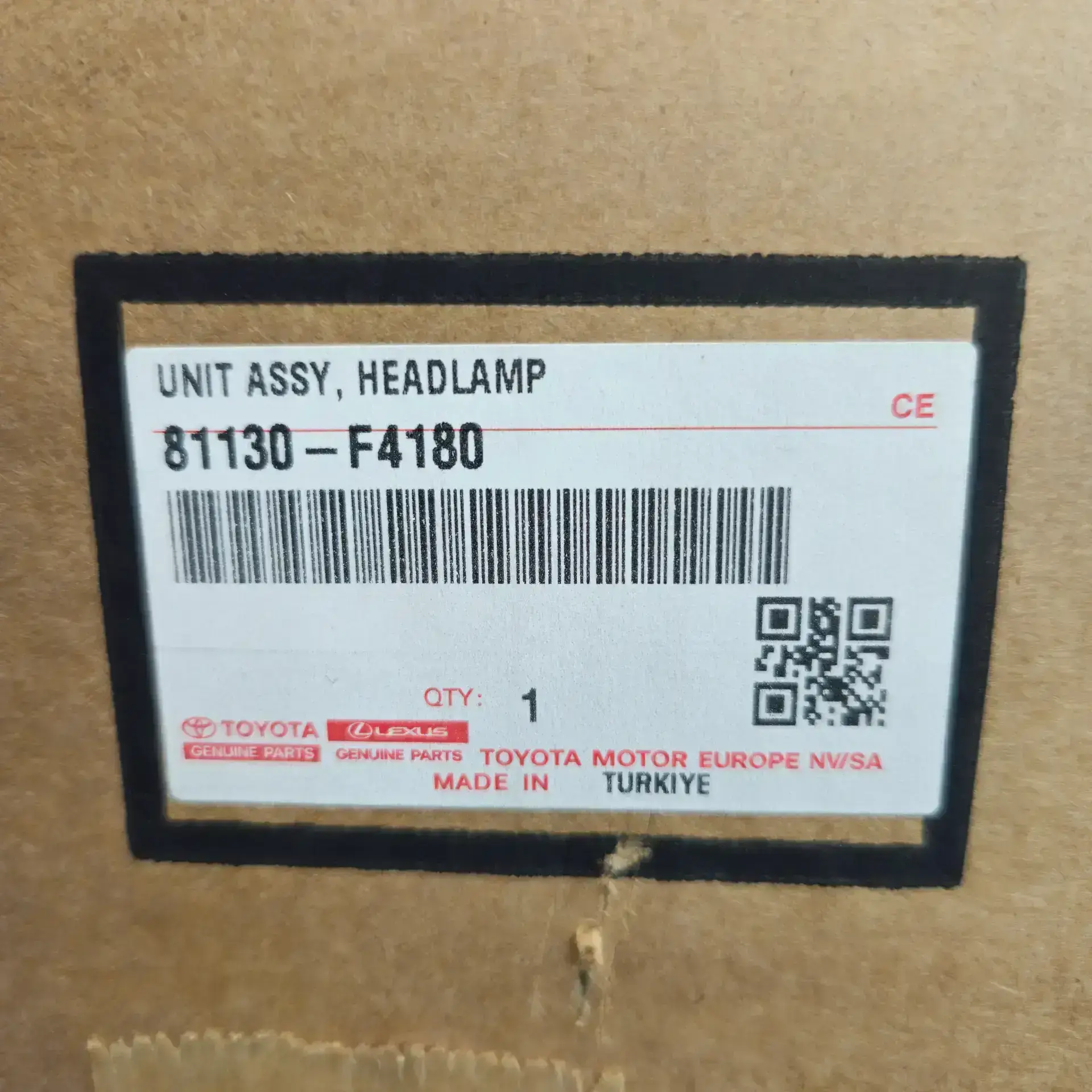 OEM Toyota/Lexus 81130F4180 – Front right headlight