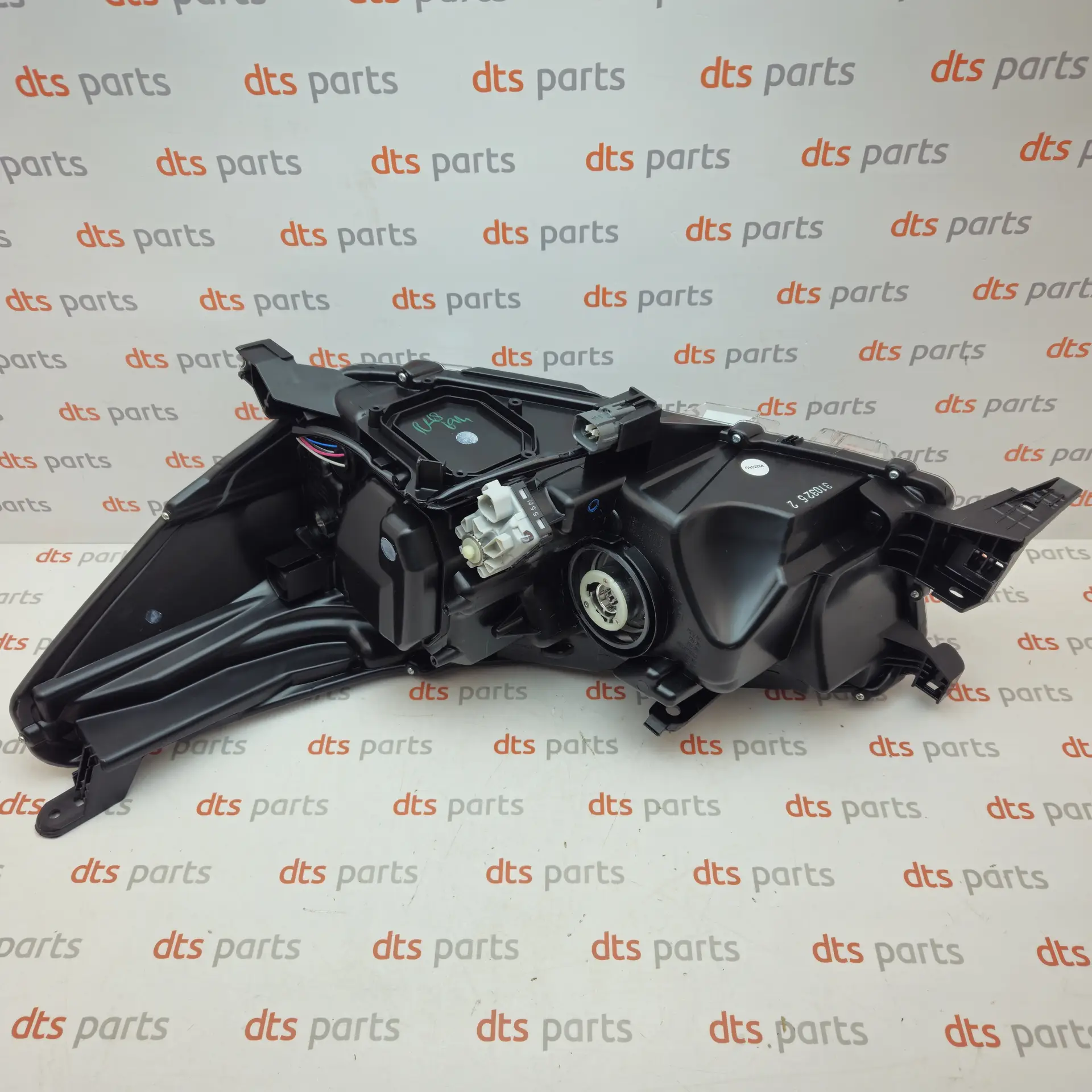 OEM Toyota 811400K730 – Right front full LED headlight assembly