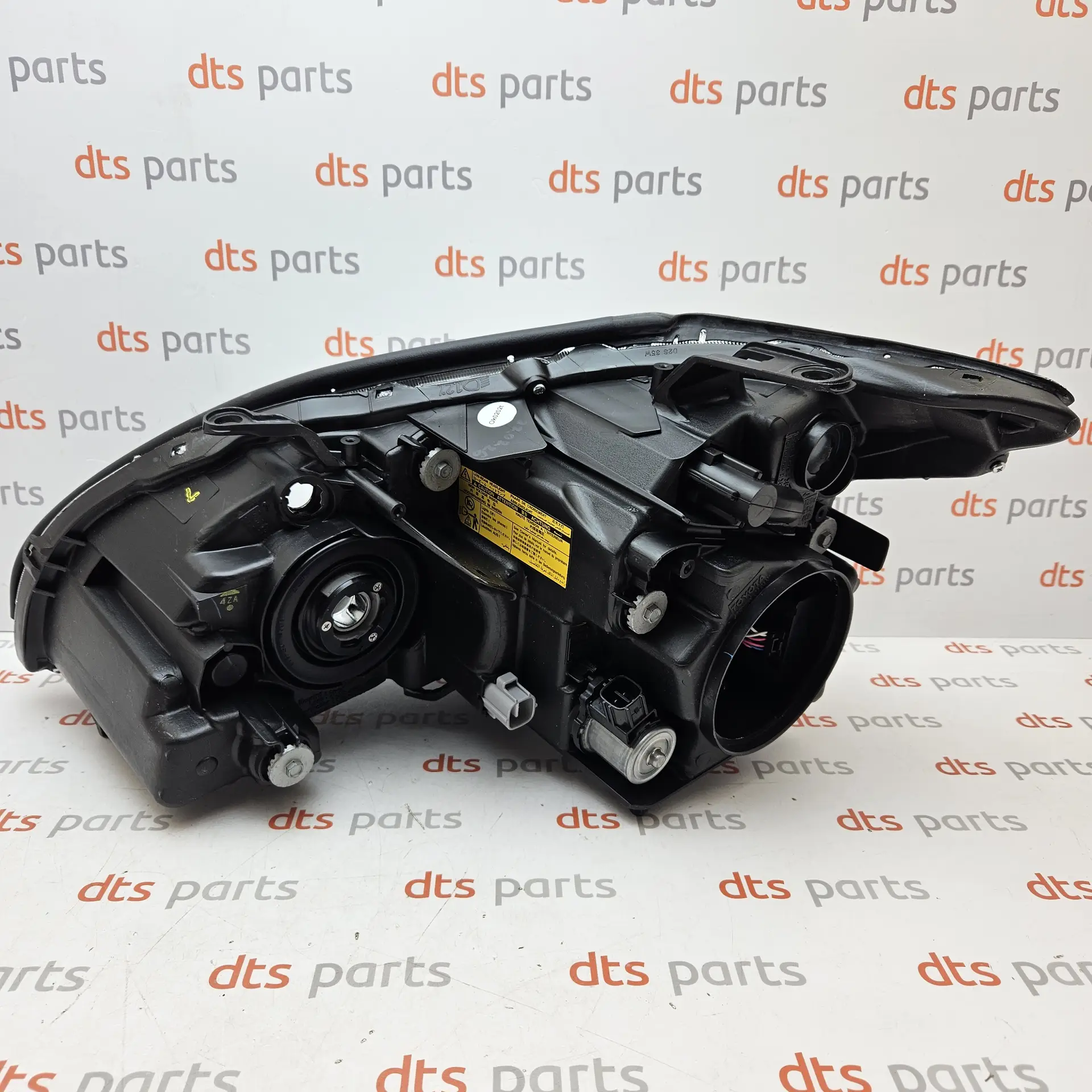 OEM Toyota 8114548242 – Right front xenon headlight assembly