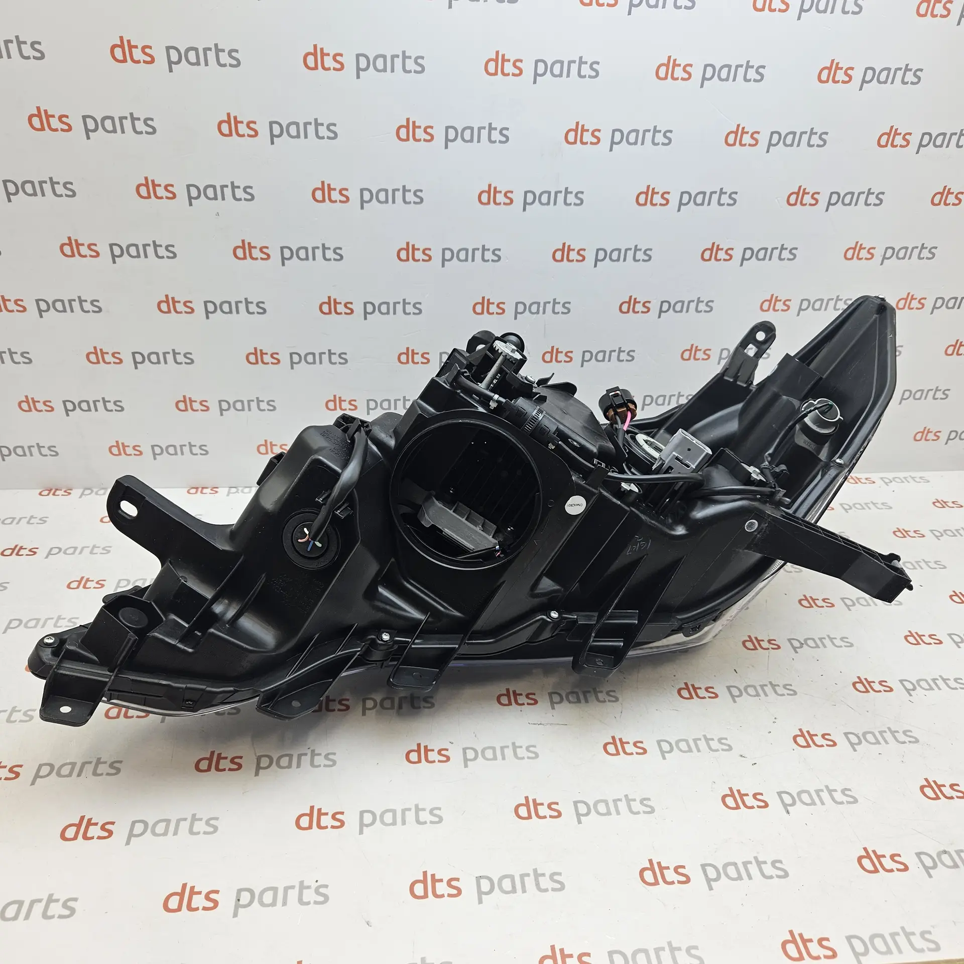 OEM Toyota 8114560J20 – Front main headlamp housing unit assembly