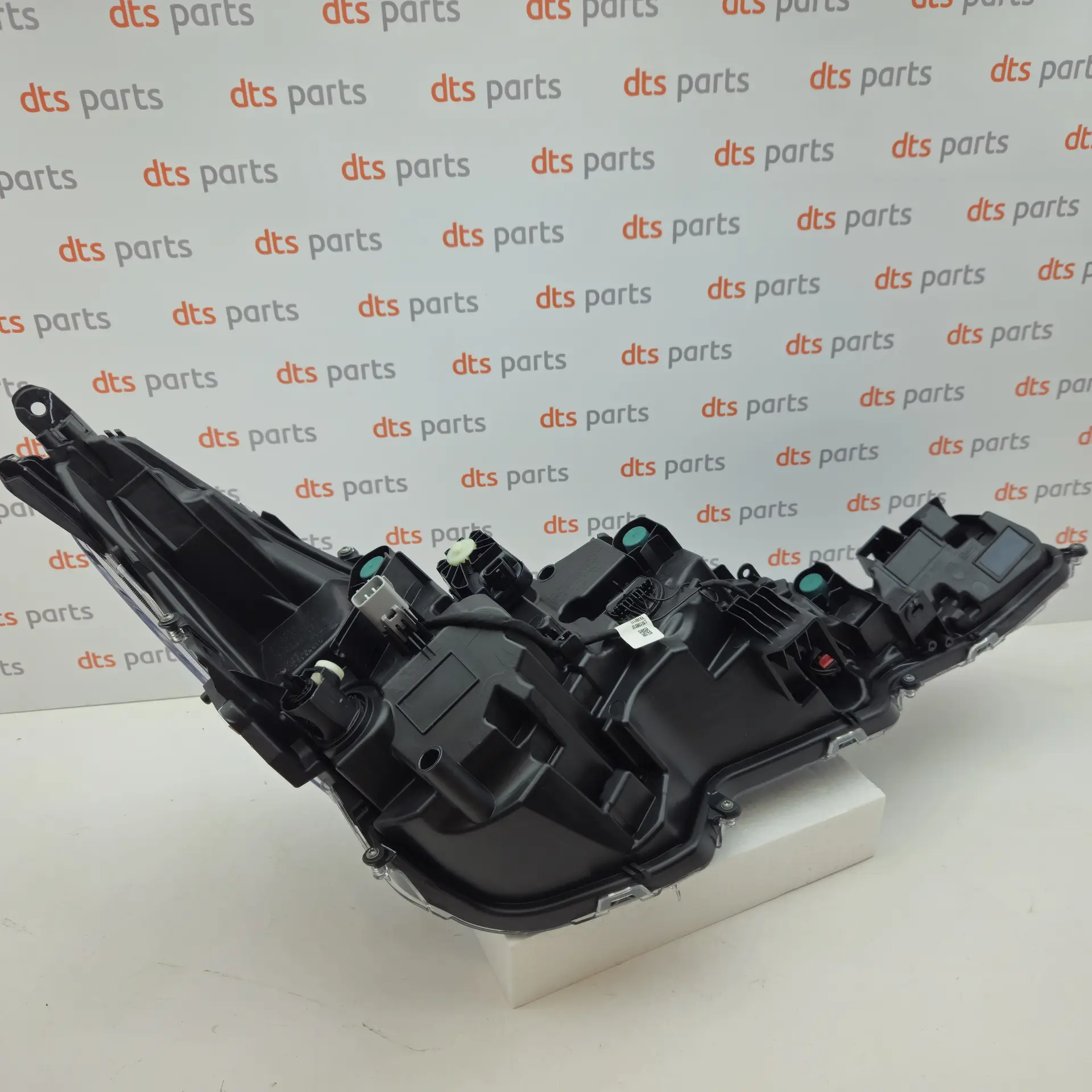 OEM Toyota/Lexus 8115002S60 – Front left headlight