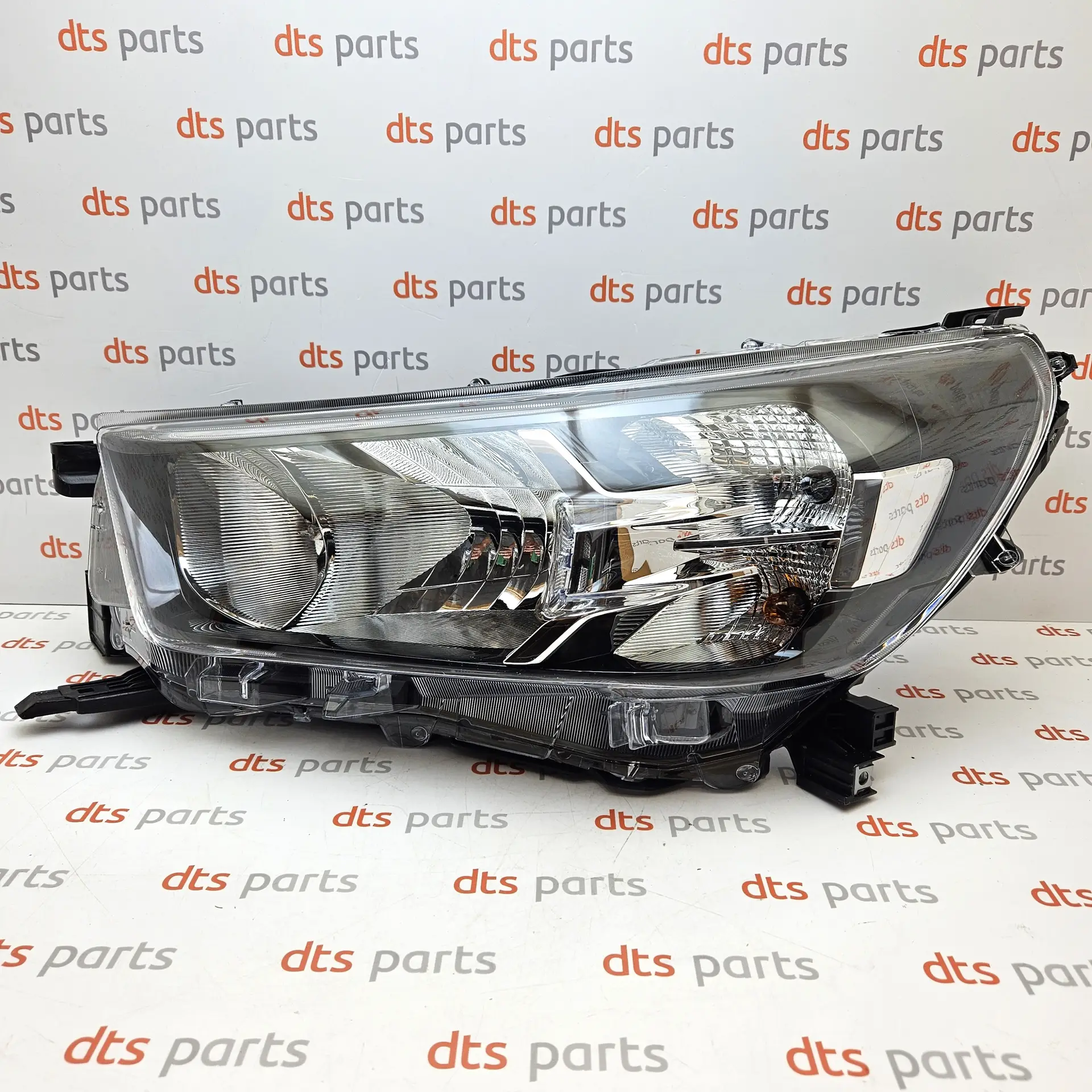 OEM Toyota 811500KK60 – Left headlight