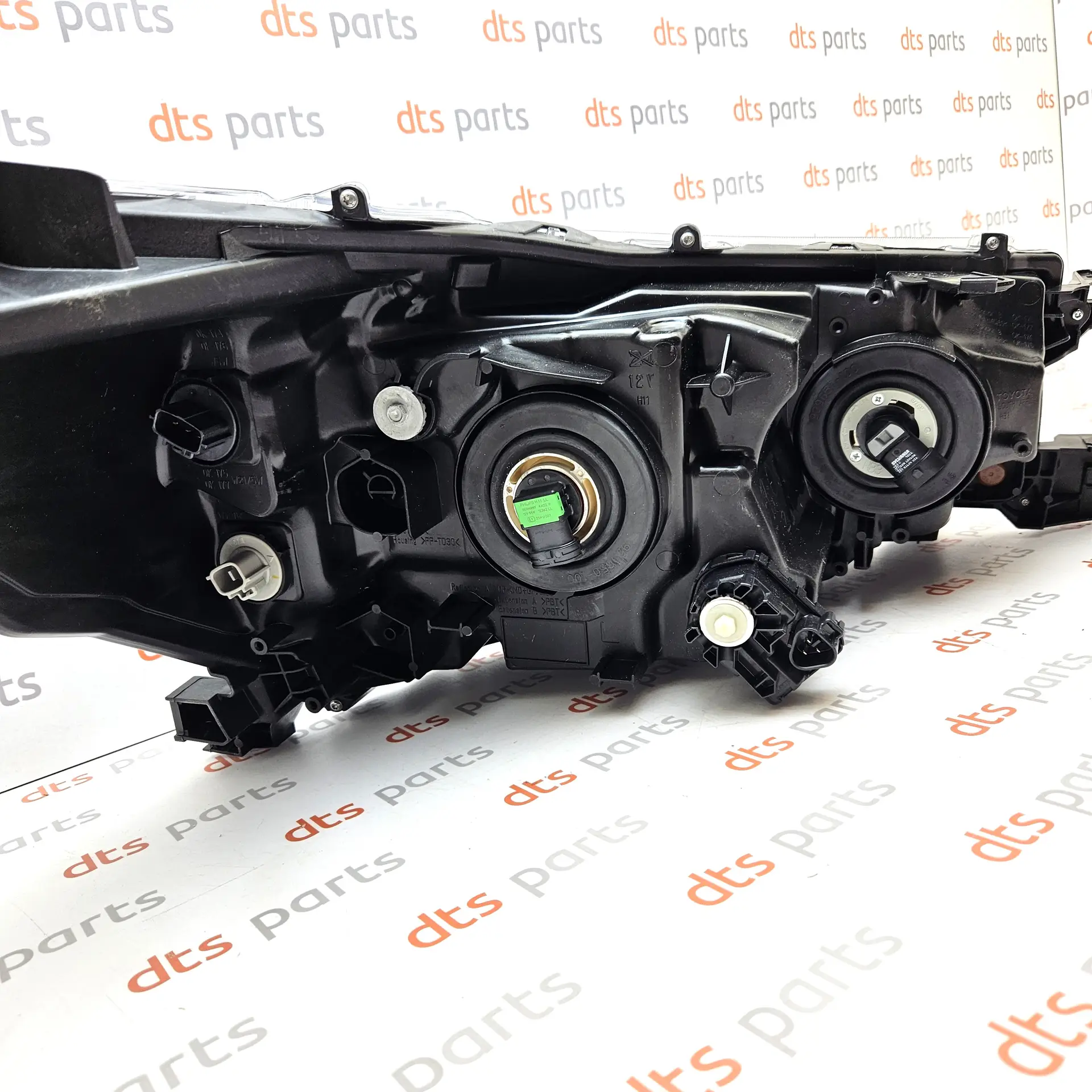 OEM Toyota 811500KK60 – Left headlight