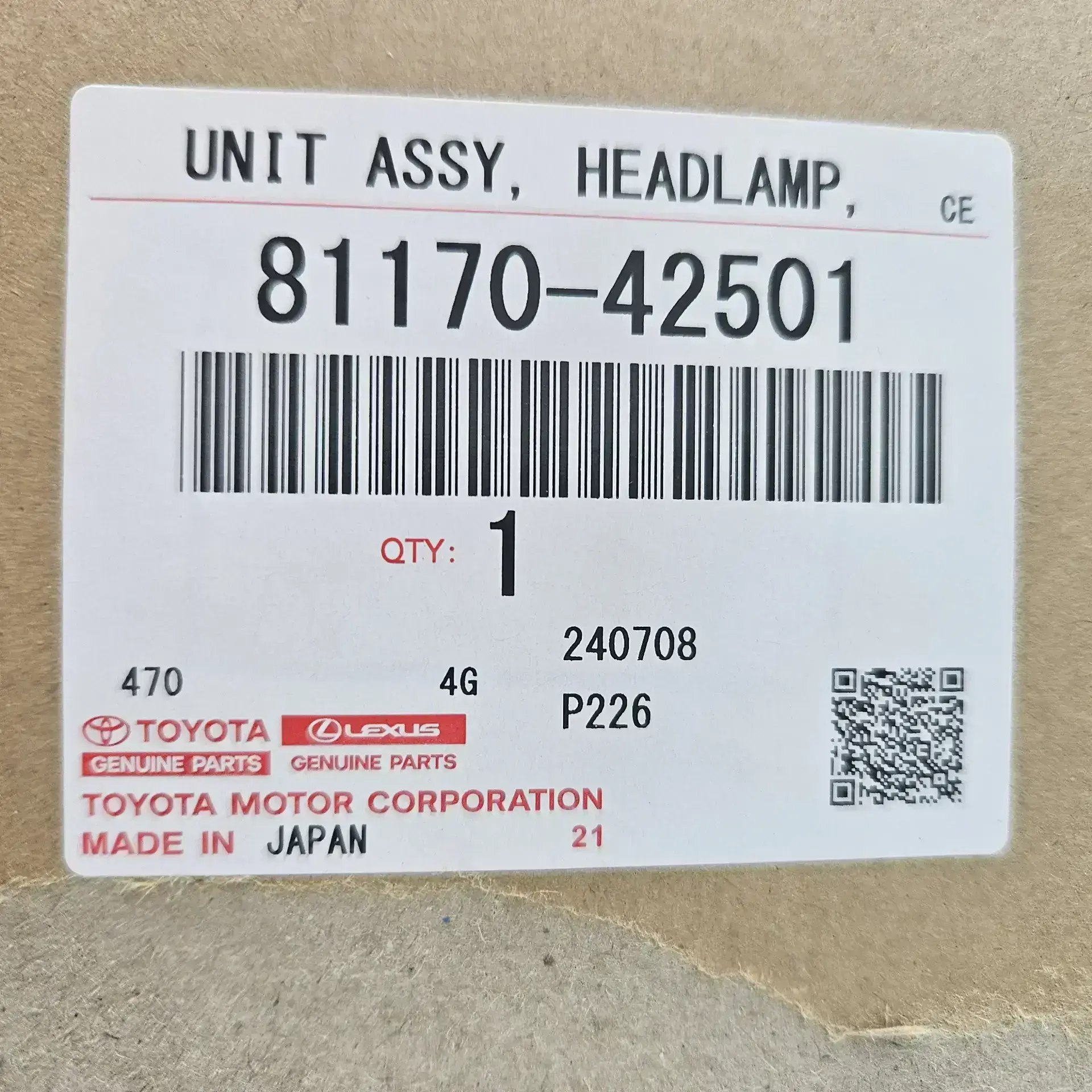 OEM Toyota/Lexus 8117042501 – Front left headlight