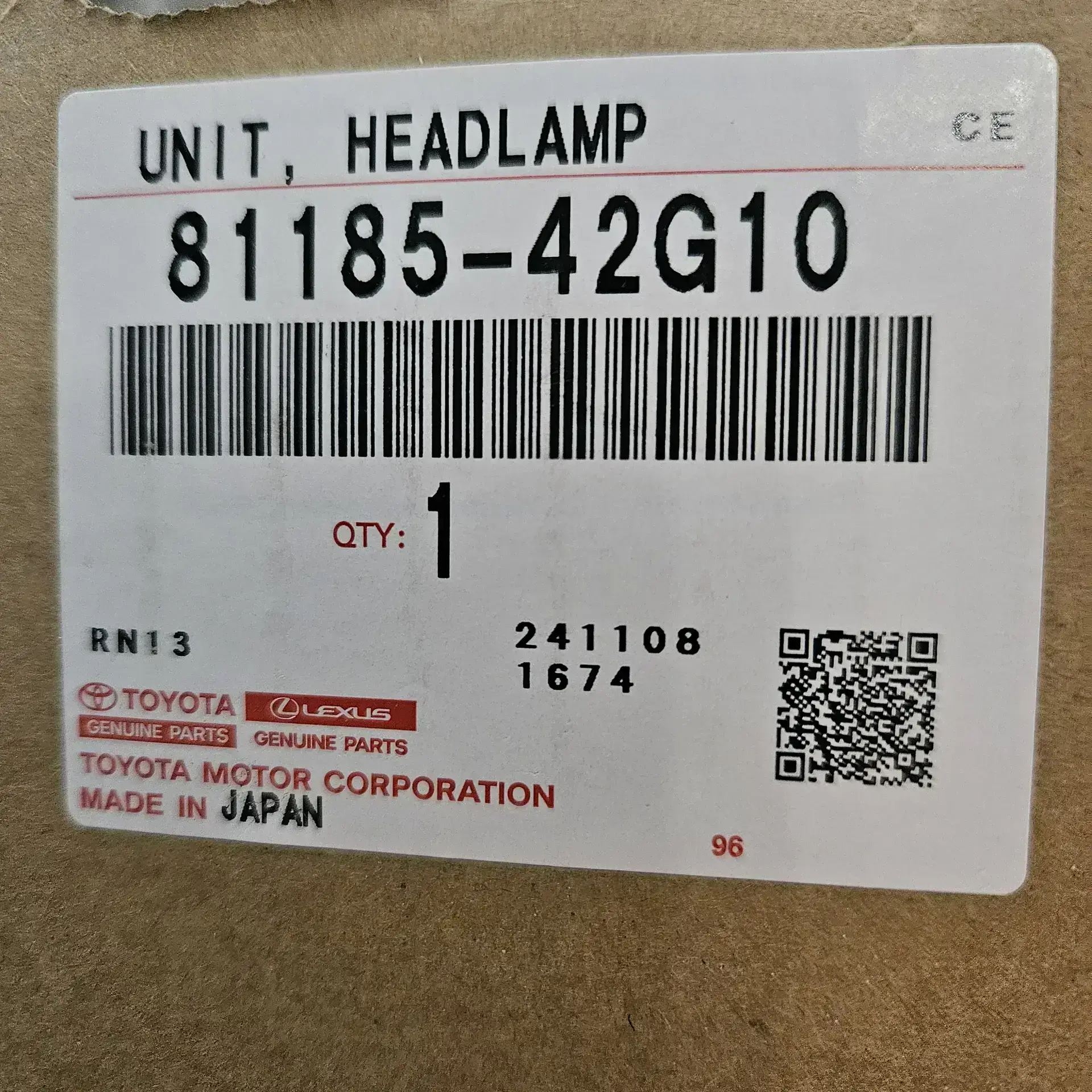 OEM Toyota 8118542G10 – Front left  headlight
